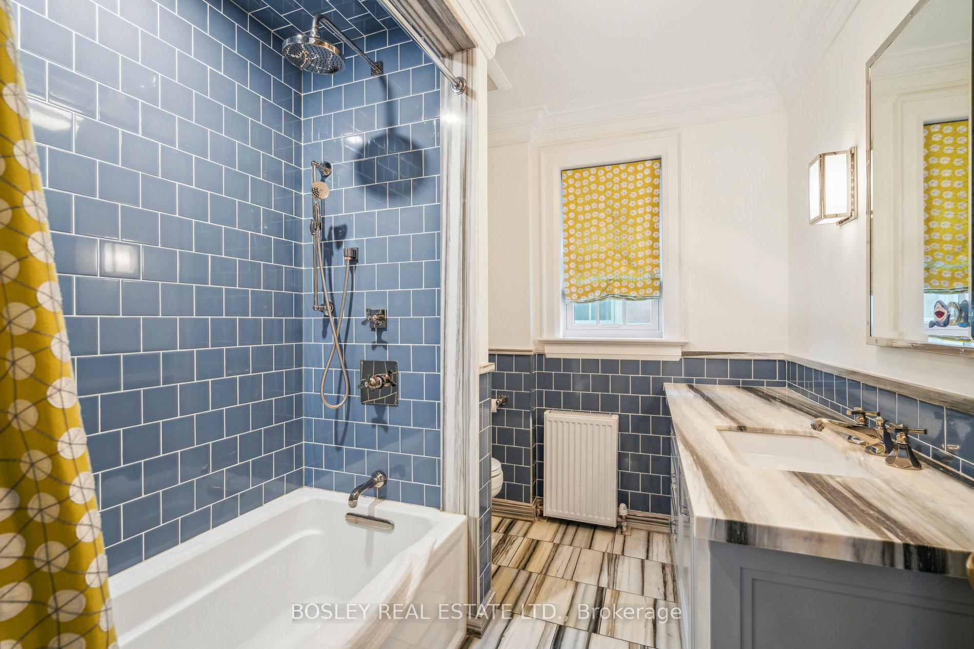 Photo 31 of 294 Douglas Drive, Toronto, Rosedale-Moore Park — HOMEH