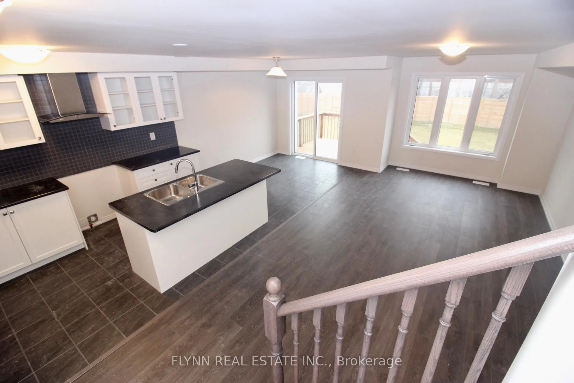 Photo 5 of 190 Esther Crescent, Thorold, Hurricane/Merrittville — HOMEH