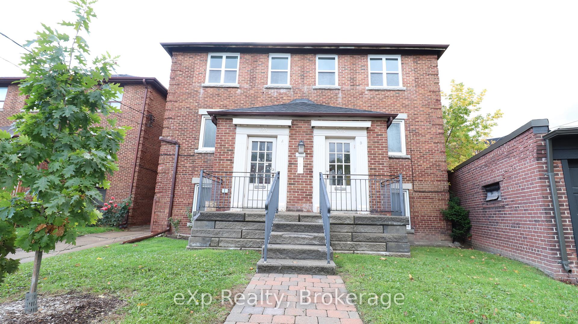 Front of Unit 3B, 875 Millwood Road