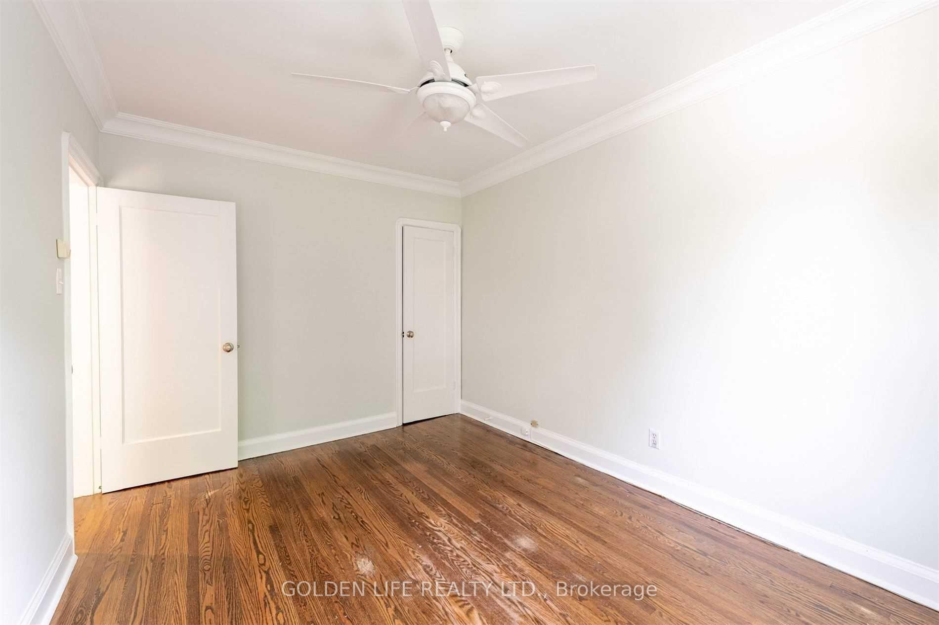 Photo 11 of 210 Donlea Drive, Toronto, Leaside — HOMEH