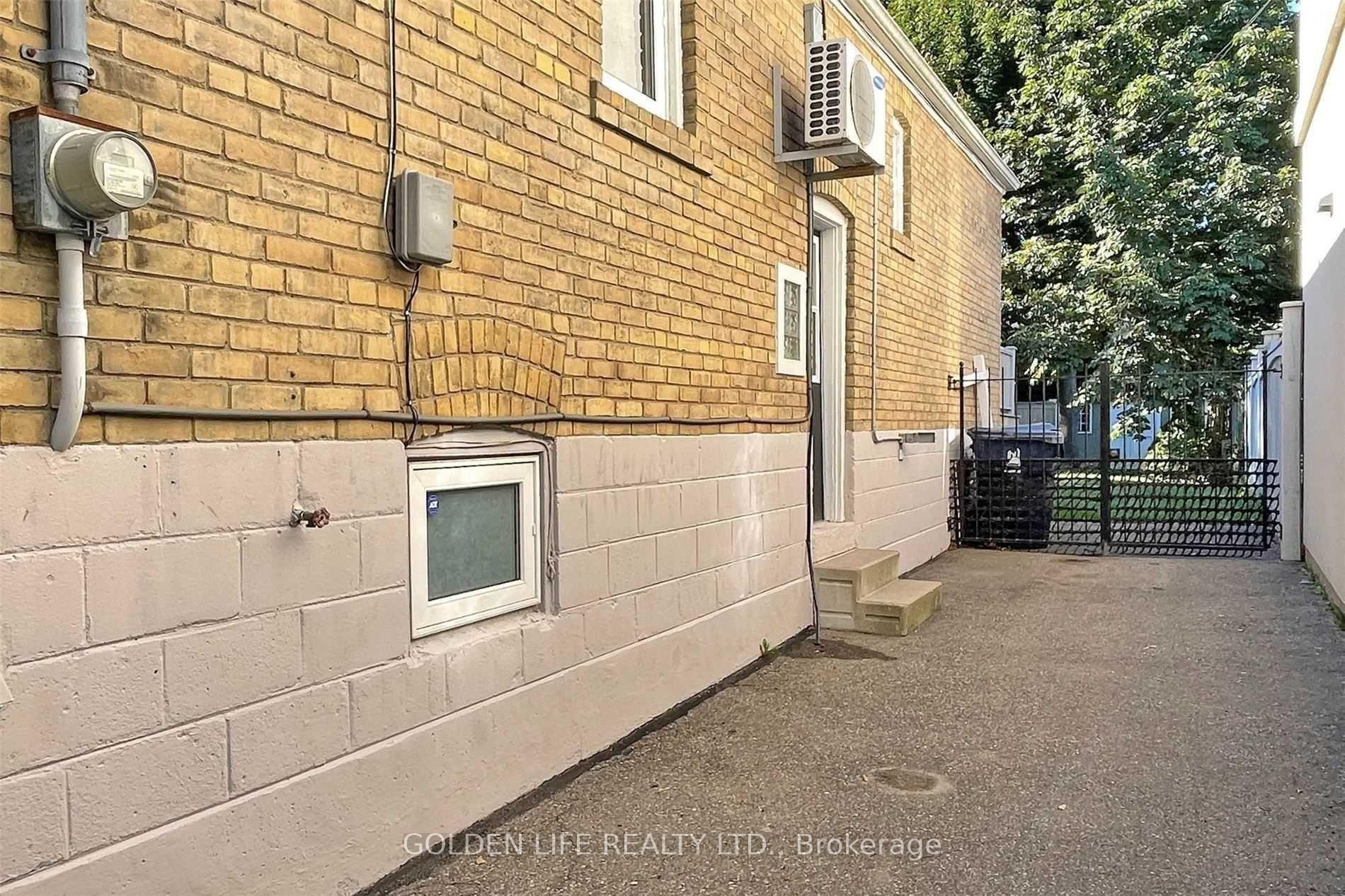 Photo 24 of 210 Donlea Drive, Toronto, Leaside — HOMEH