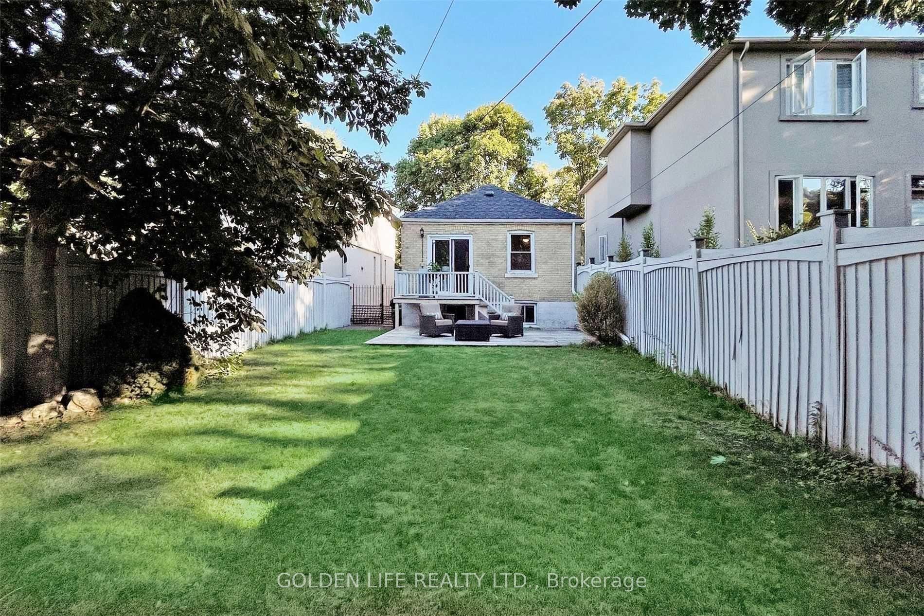 Photo 28 of 210 Donlea Drive, Toronto, Leaside — HOMEH