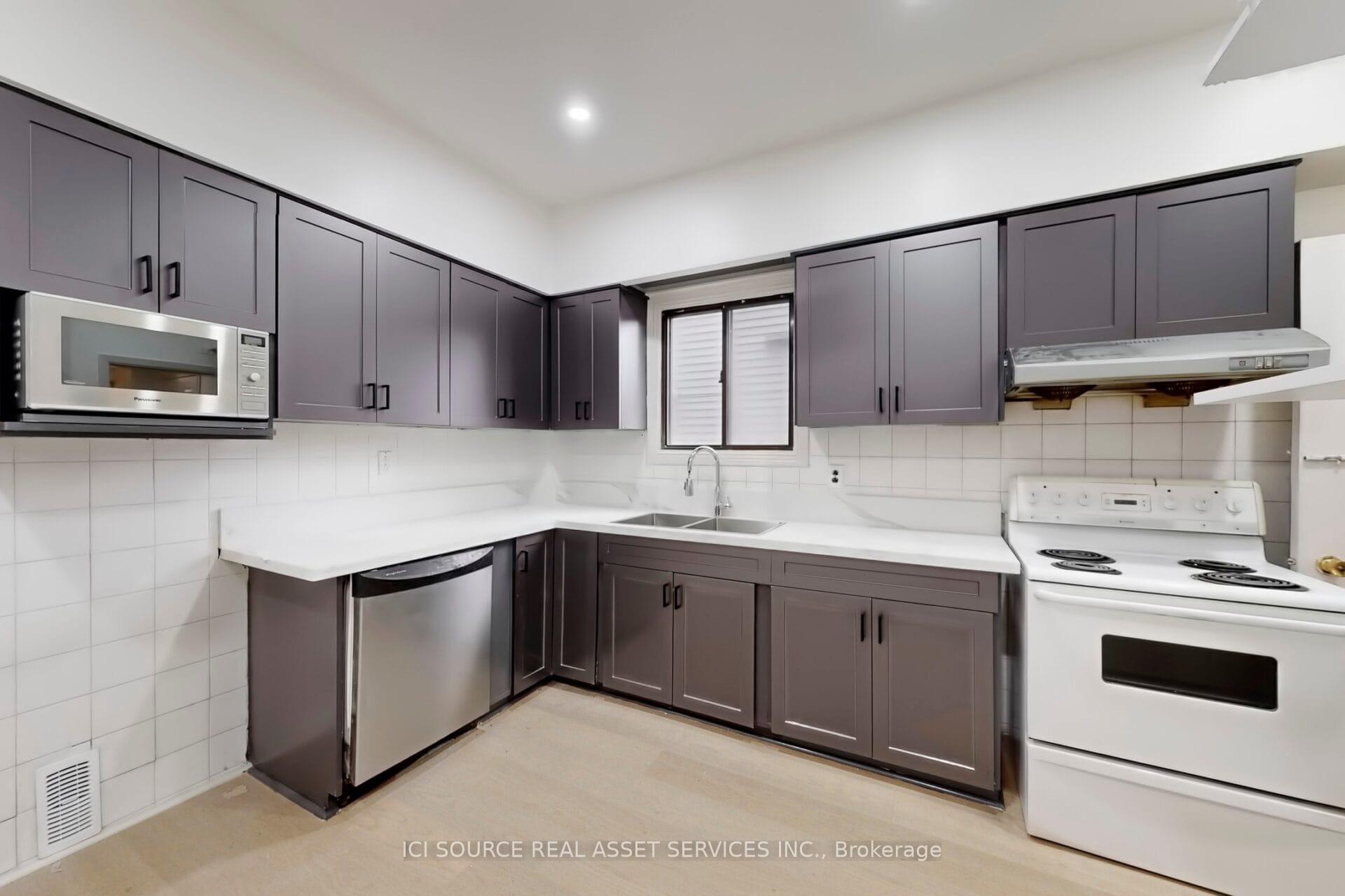 Photo 16 of Unit Upper, 463 Pape Avenue, Toronto, Blake-Jones — HOMEH