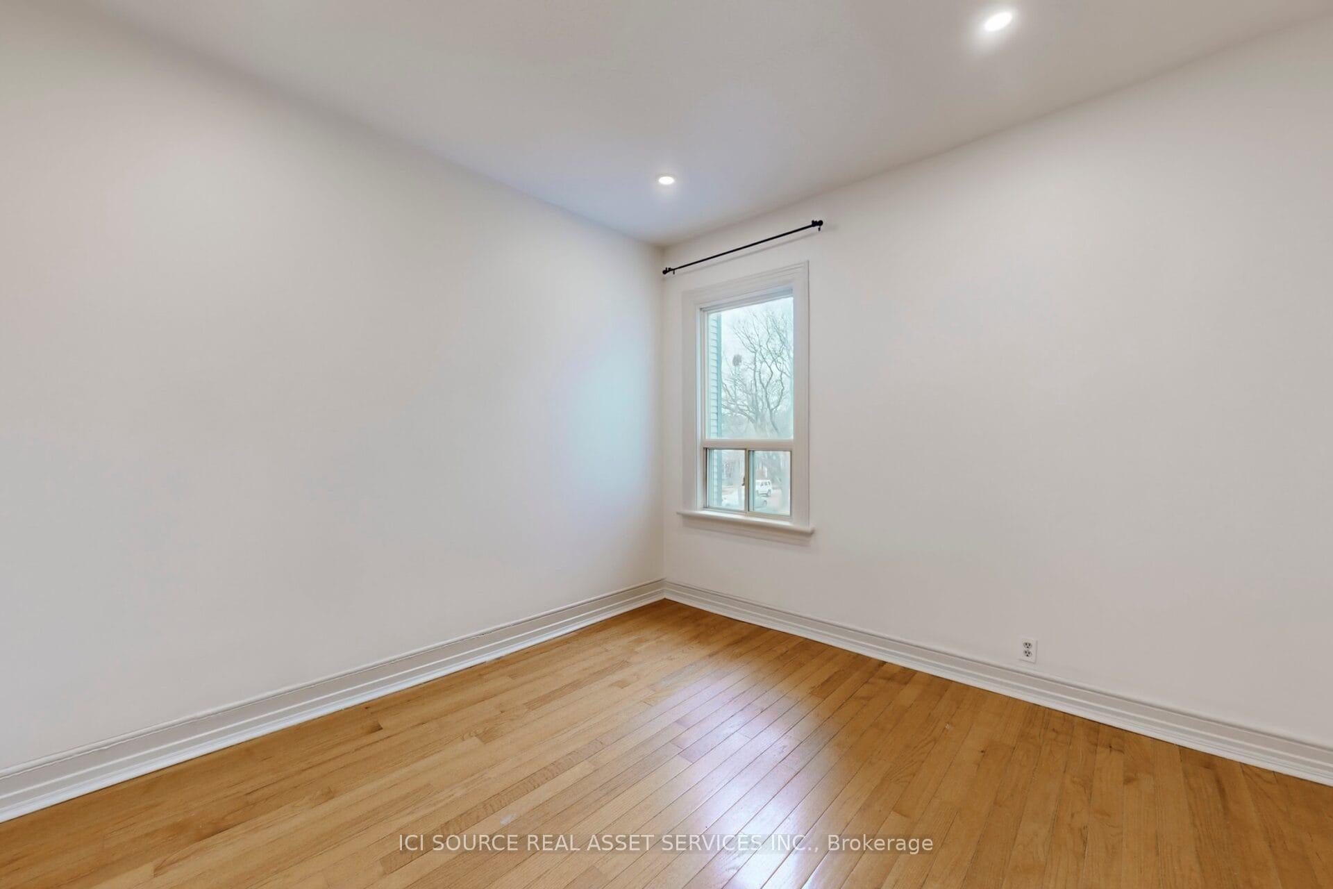 Photo 29 of Unit Upper, 463 Pape Avenue, Toronto, Blake-Jones — HOMEH