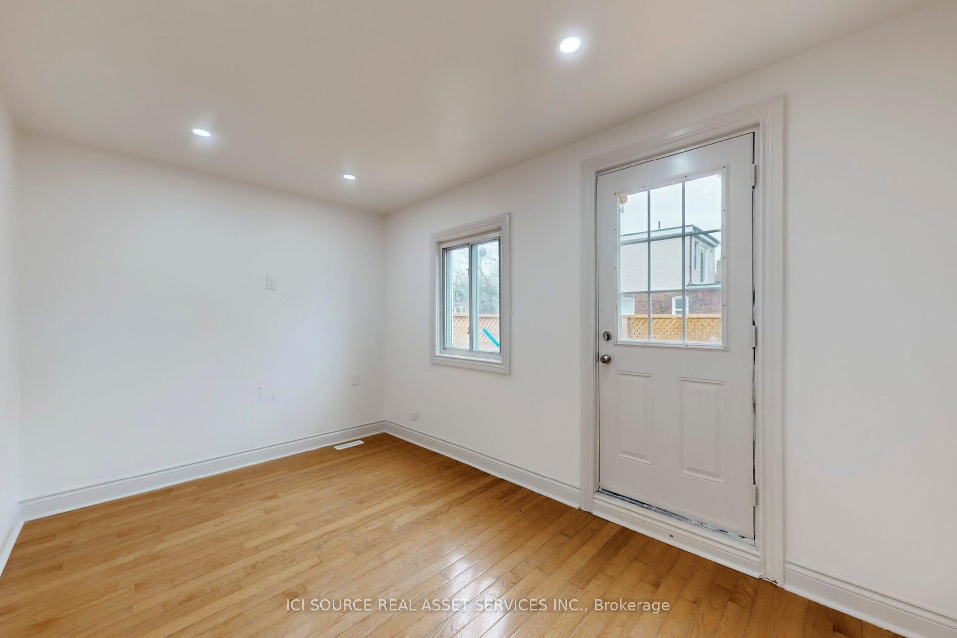 Photo 31 of Unit Upper, 463 Pape Avenue, Toronto, Blake-Jones — HOMEH