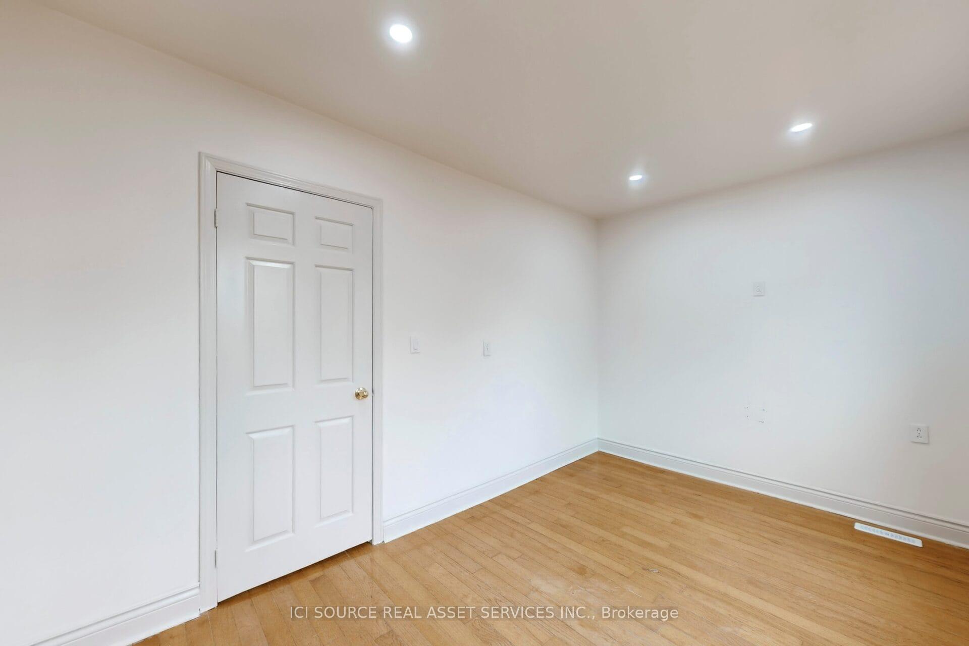 Photo 32 of Unit Upper, 463 Pape Avenue, Toronto, Blake-Jones — HOMEH