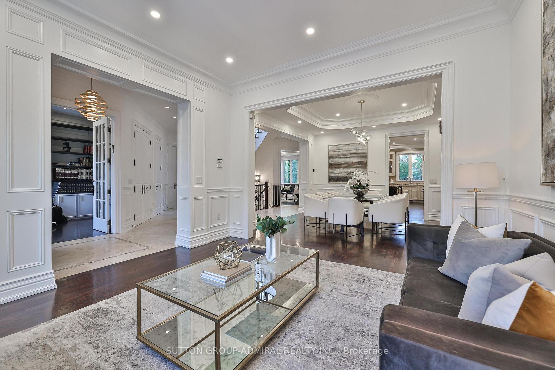 Photo 11 of 453 Glengrove Avenue W, Toronto, Forest Hill North — HOMEH