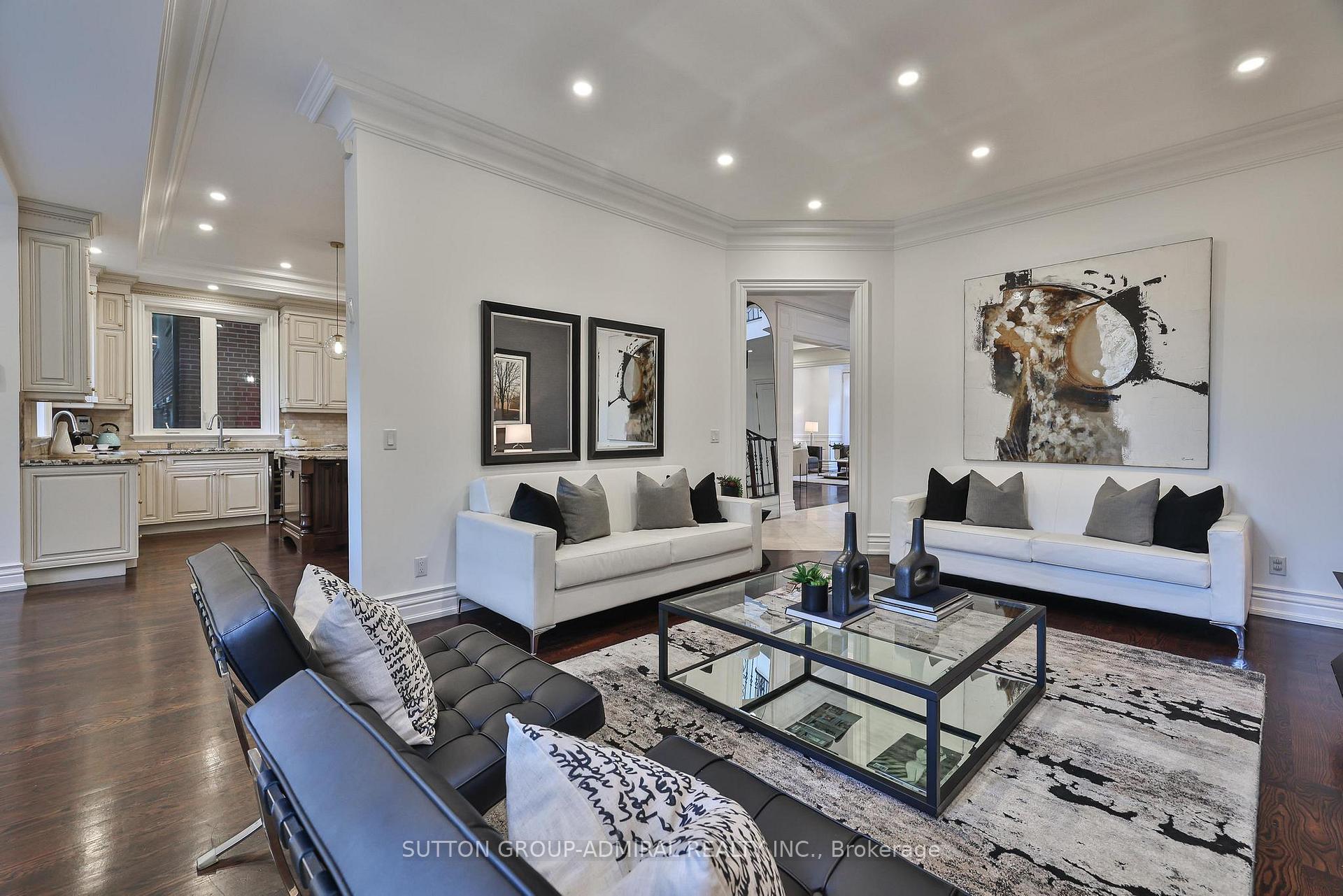 Photo 16 of 453 Glengrove Avenue W, Toronto, Forest Hill North — HOMEH