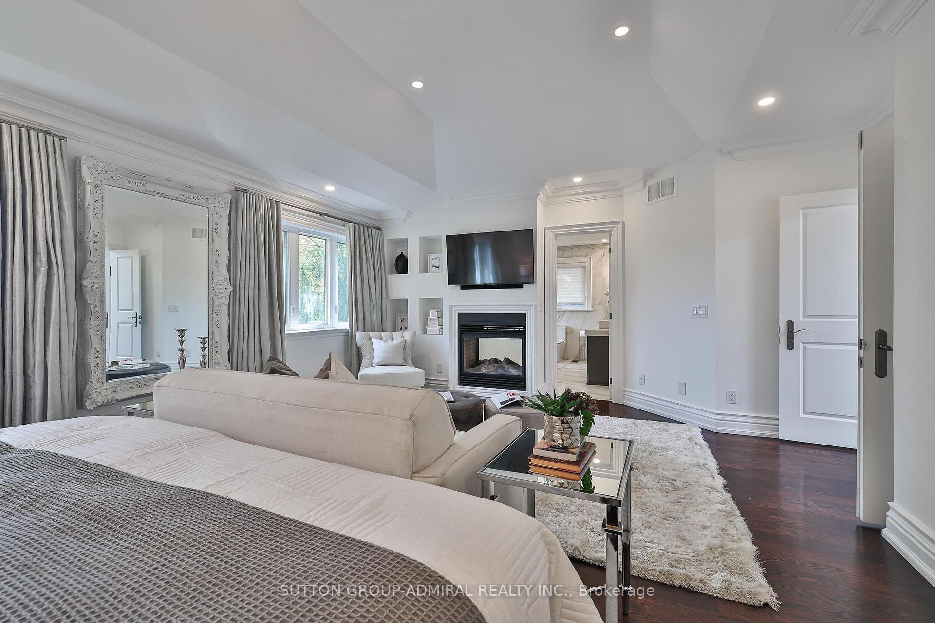Photo 26 of 453 Glengrove Avenue W, Toronto, Forest Hill North — HOMEH