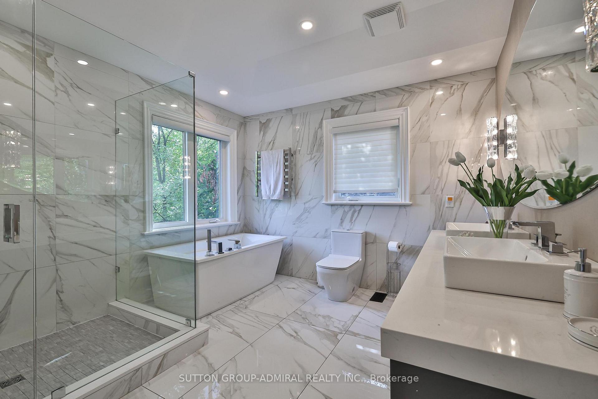 Photo 27 of 453 Glengrove Avenue W, Toronto, Forest Hill North — HOMEH