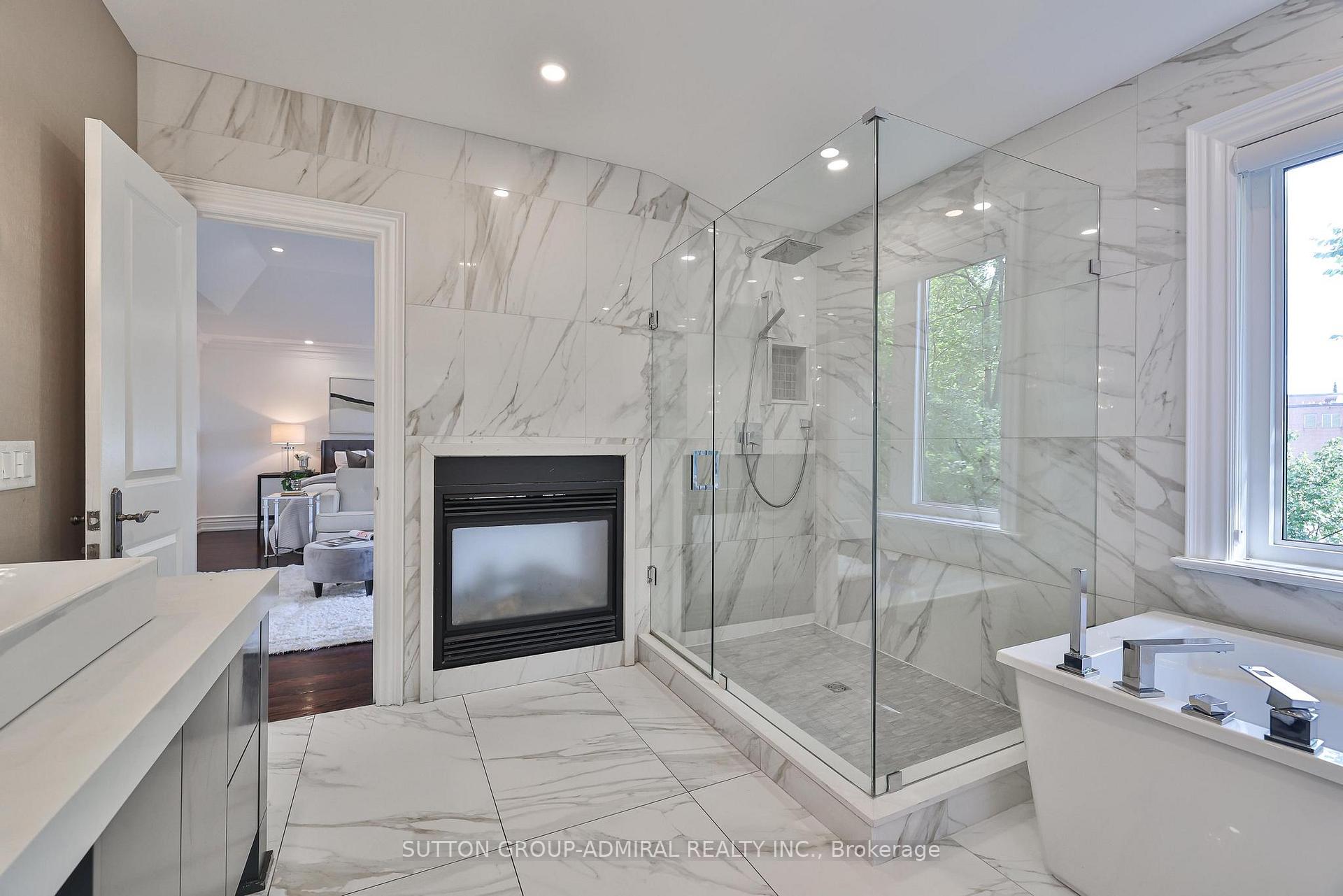 Photo 28 of 453 Glengrove Avenue W, Toronto, Forest Hill North — HOMEH