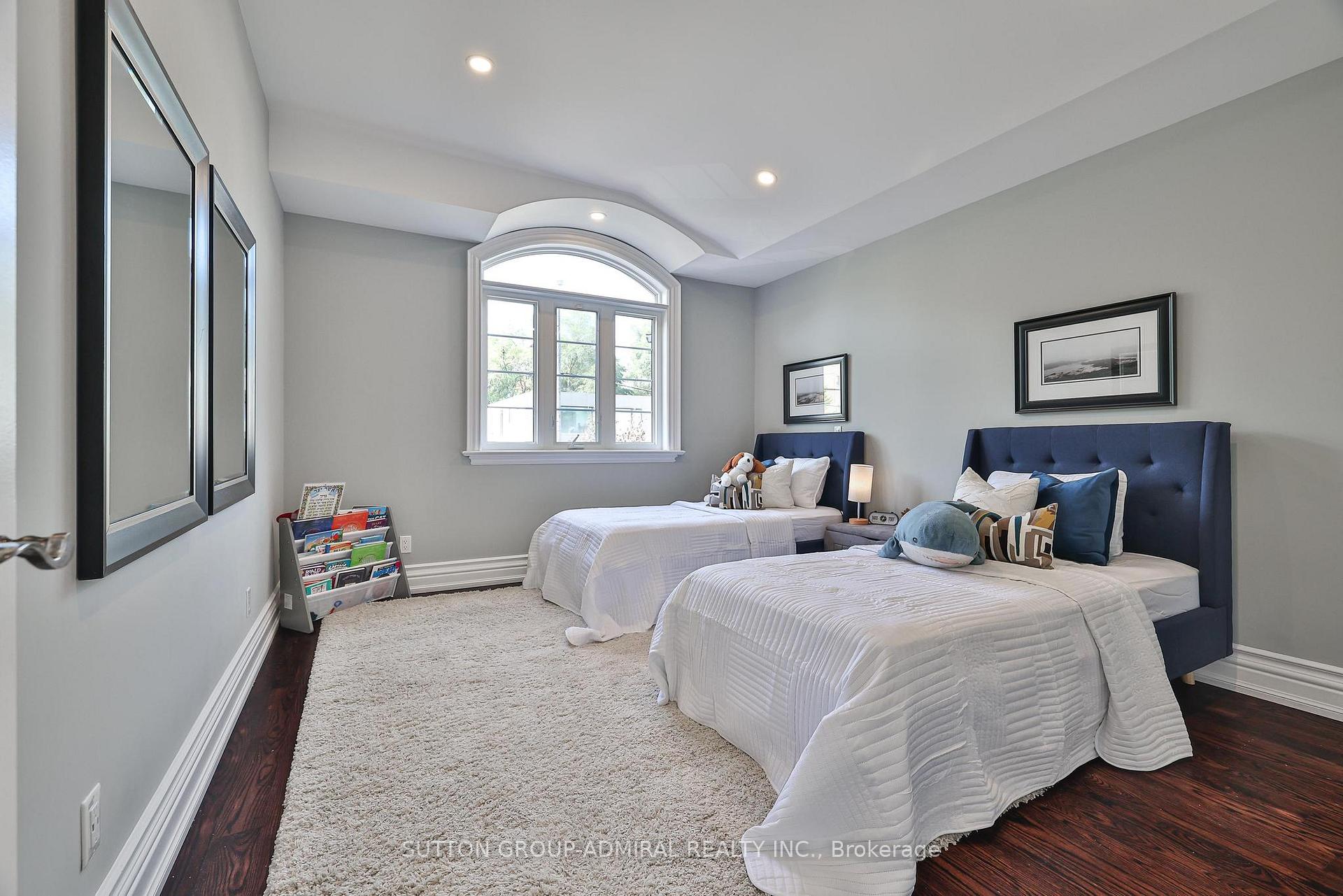 Photo 33 of 453 Glengrove Avenue W, Toronto, Forest Hill North — HOMEH
