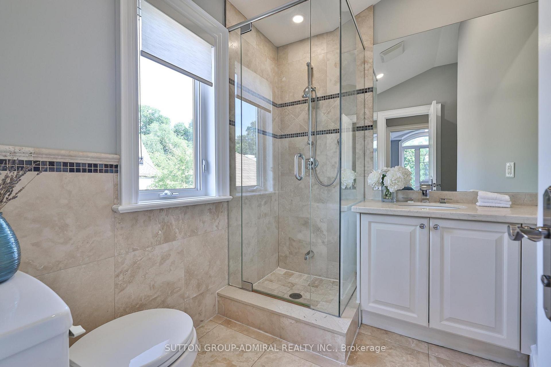 Photo 35 of 453 Glengrove Avenue W, Toronto, Forest Hill North — HOMEH