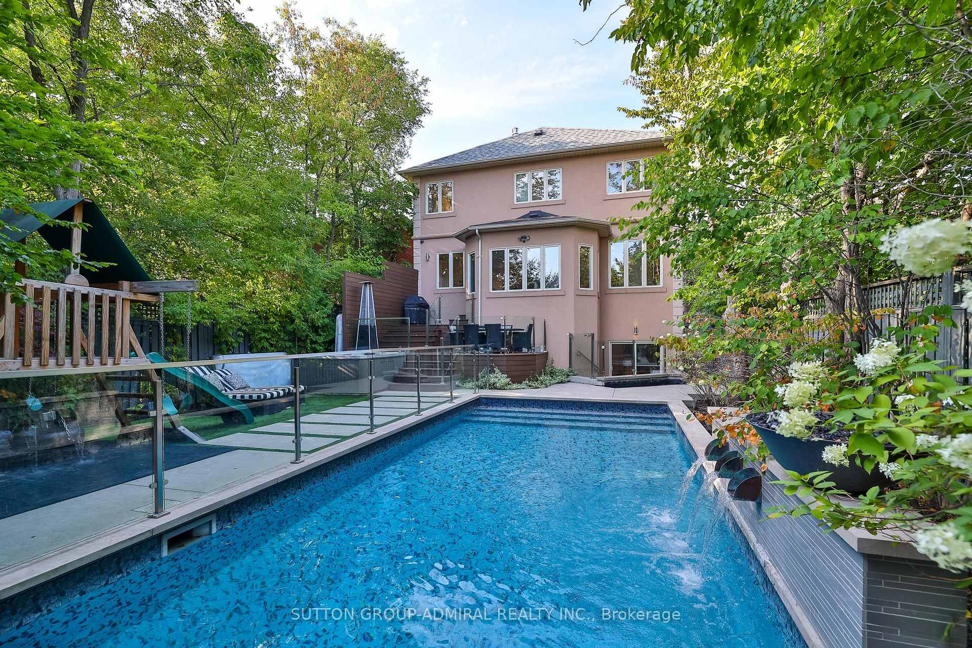 Photo 42 of 453 Glengrove Avenue W, Toronto, Forest Hill North — HOMEH