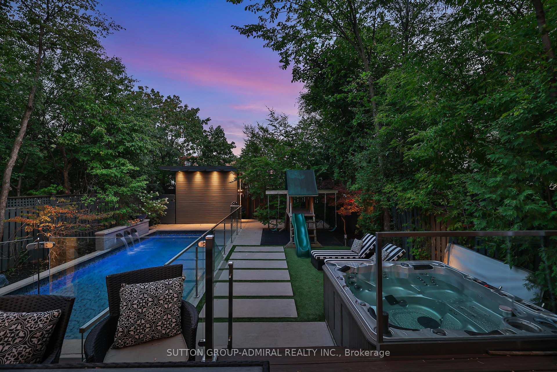 Photo 46 of 453 Glengrove Avenue W, Toronto, Forest Hill North — HOMEH
