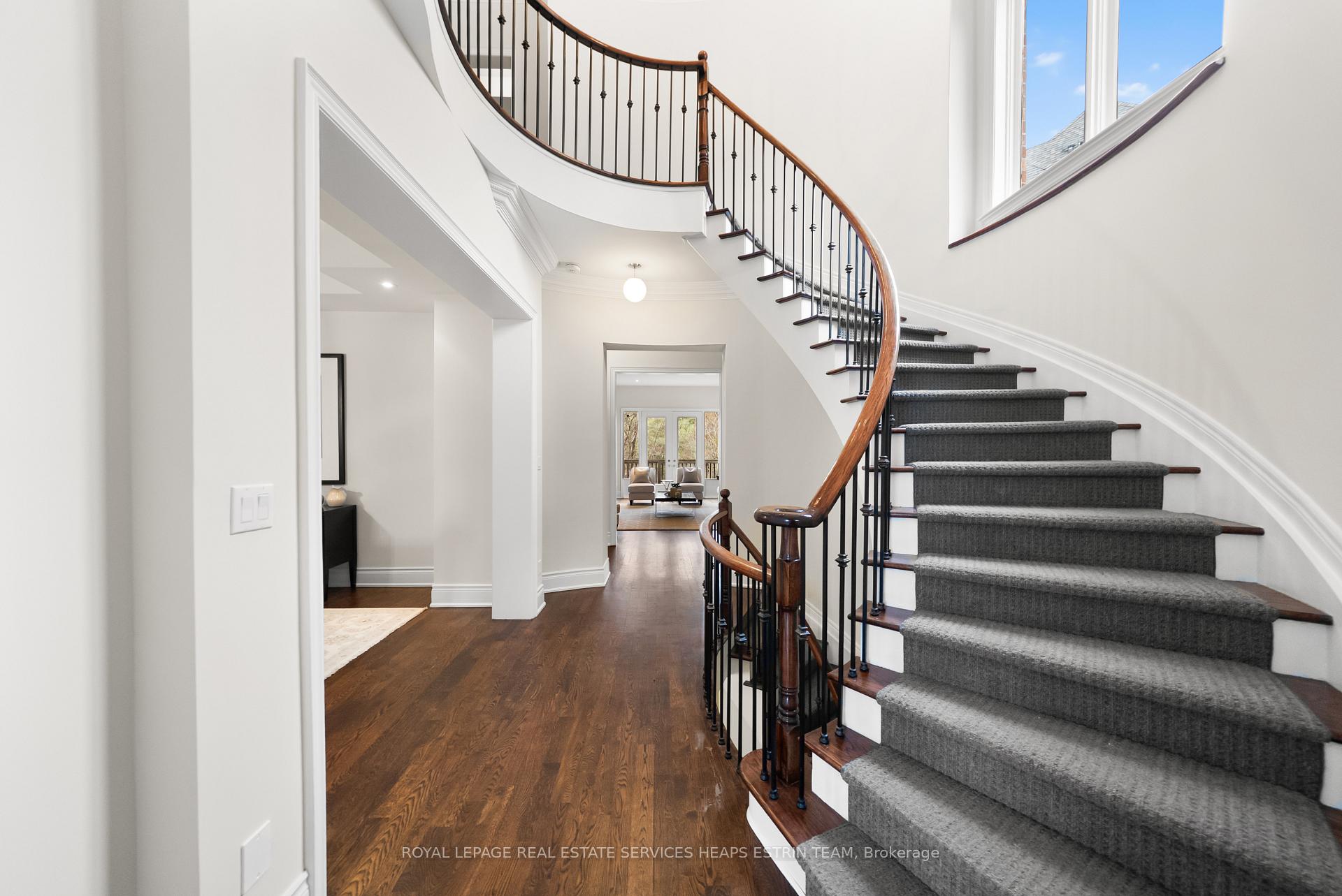 Photo 18 of 46 True Davidson Drive, Toronto, Leaside — HOMEH