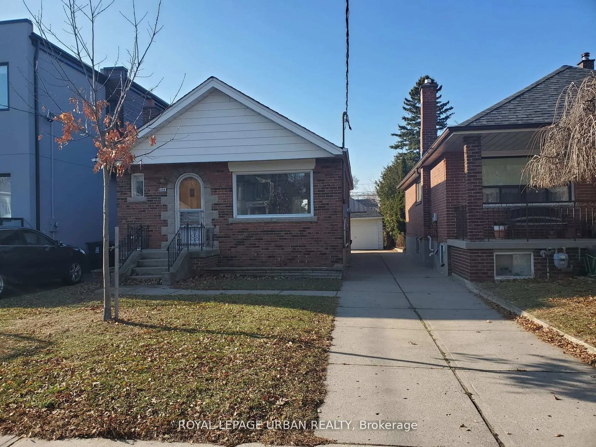 Photo 1 of 304 Linsmore Crescent, Toronto, East York — HOMEH