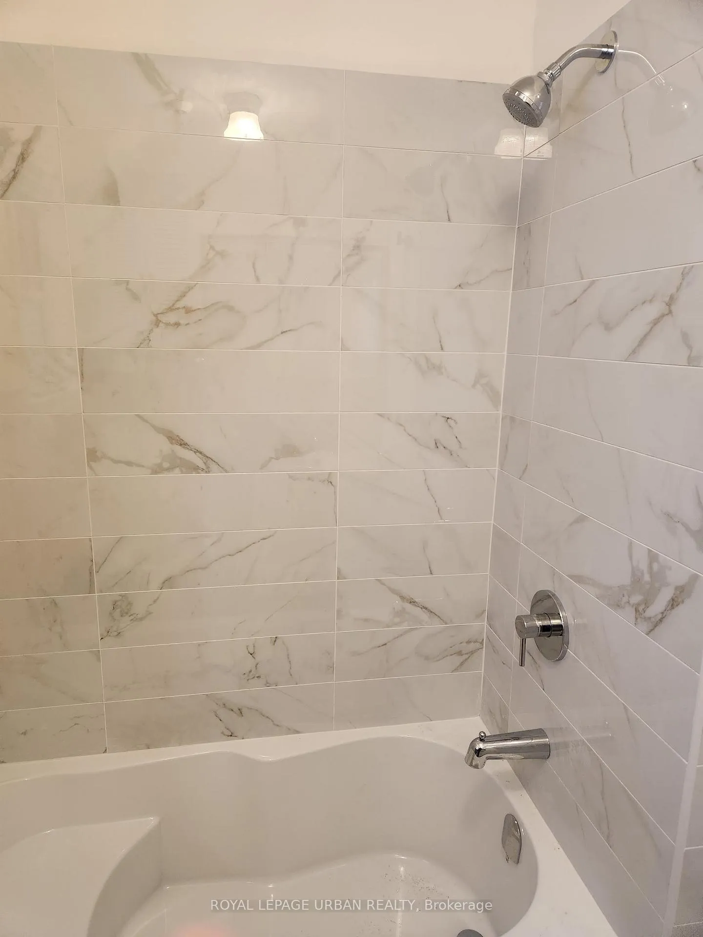 Photo 13 of 304 Linsmore Crescent, Toronto, East York — HOMEH