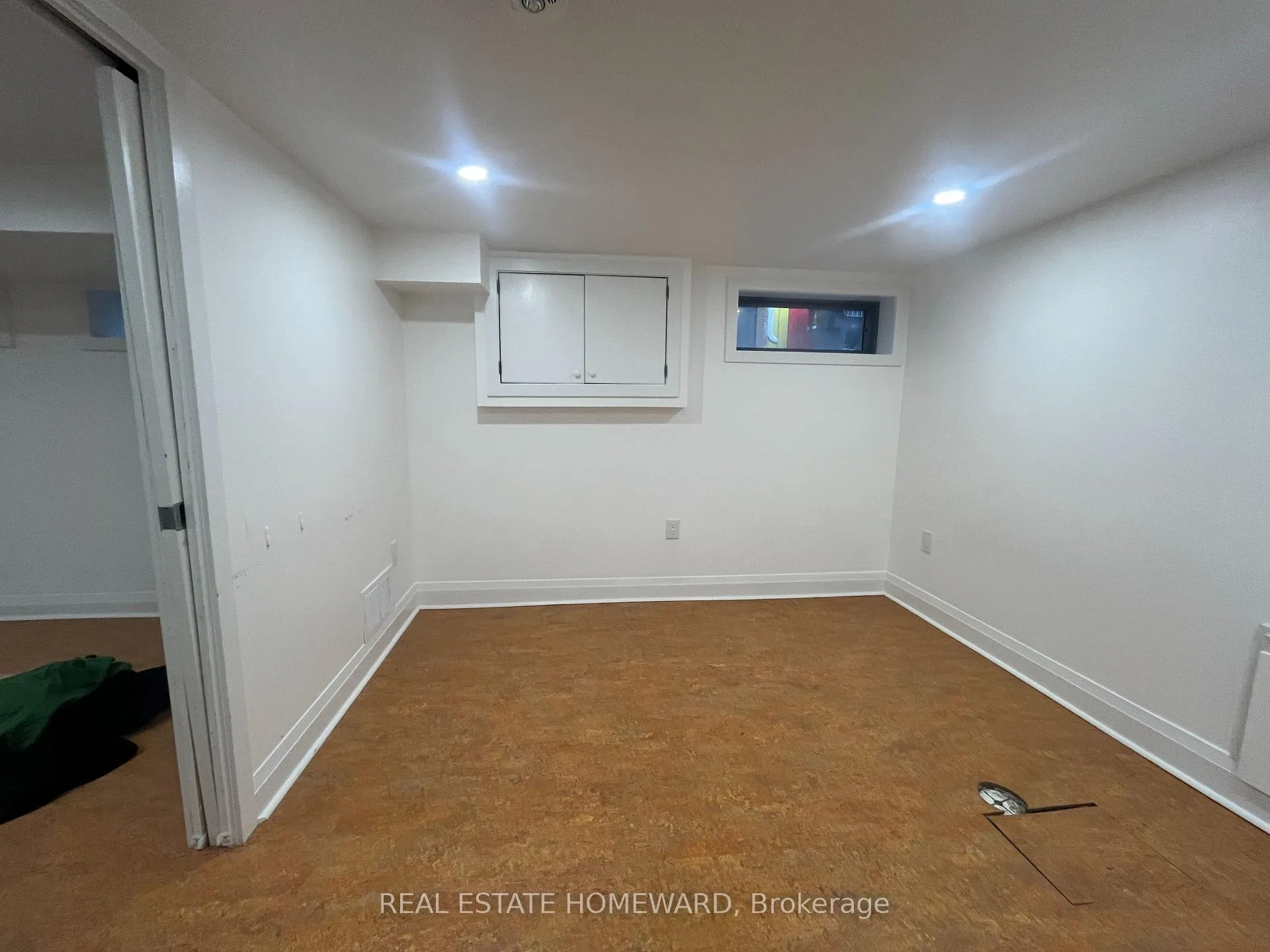 Photo 5 of Unit Lower, 15 Richard Avenue, Toronto, Greenwood-Coxwell — HOMEH