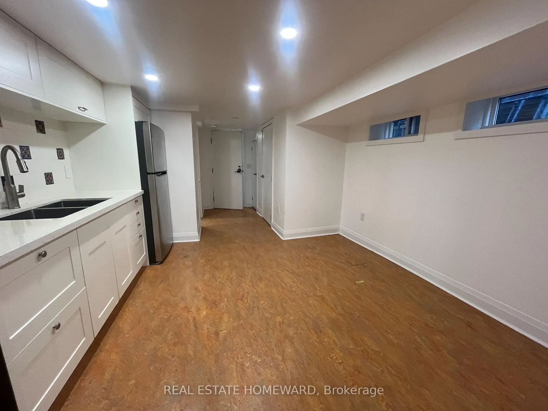 Photo 8 of Unit Lower, 15 Richard Avenue, Toronto, Greenwood-Coxwell — HOMEH