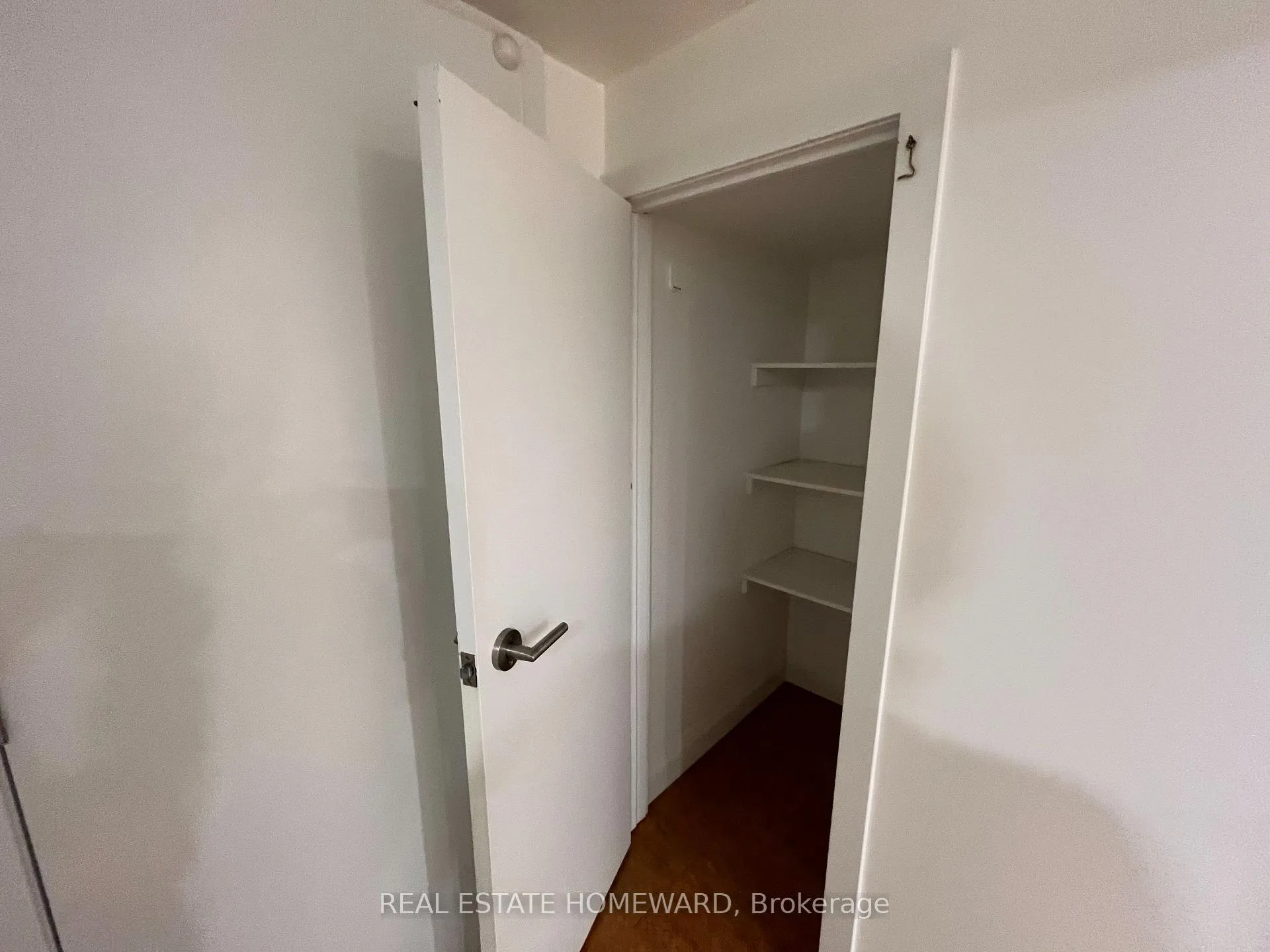 Photo 9 of Unit Lower, 15 Richard Avenue, Toronto, Greenwood-Coxwell — HOMEH