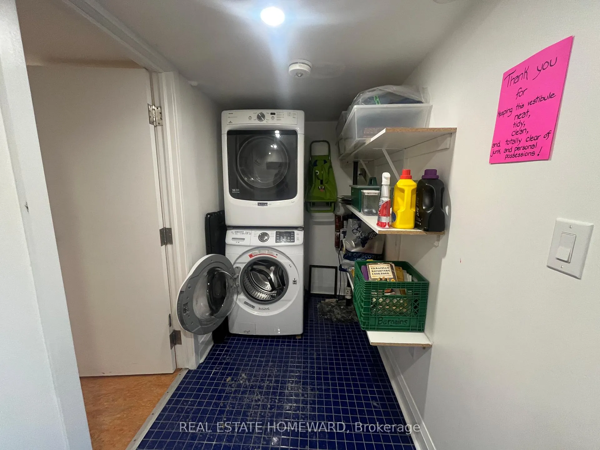 Photo 10 of Unit Lower, 15 Richard Avenue, Toronto, Greenwood-Coxwell — HOMEH