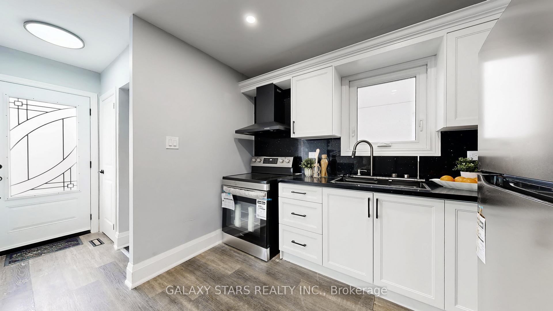 Photo 13 of 422 O'connor Drive, Toronto, East York — HOMEH