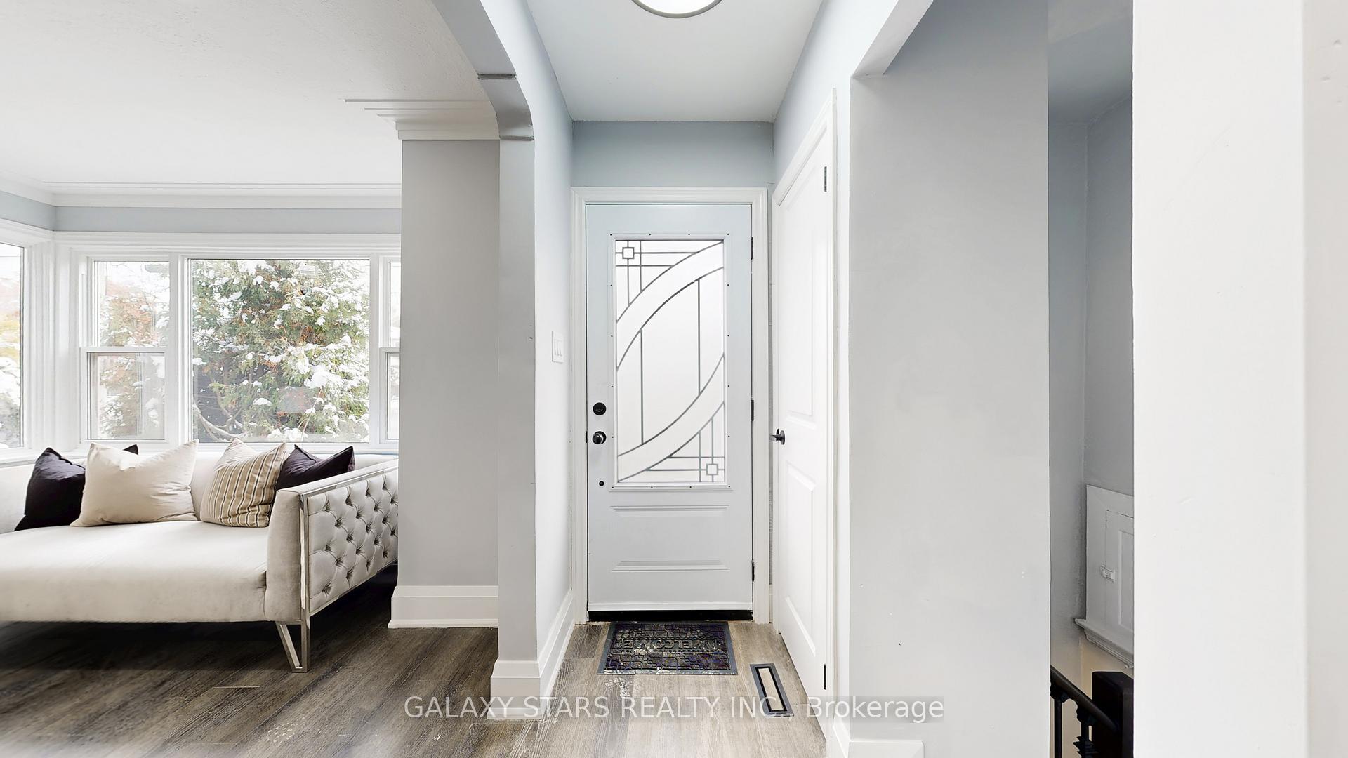 Photo 22 of 422 O'connor Drive, Toronto, East York — HOMEH