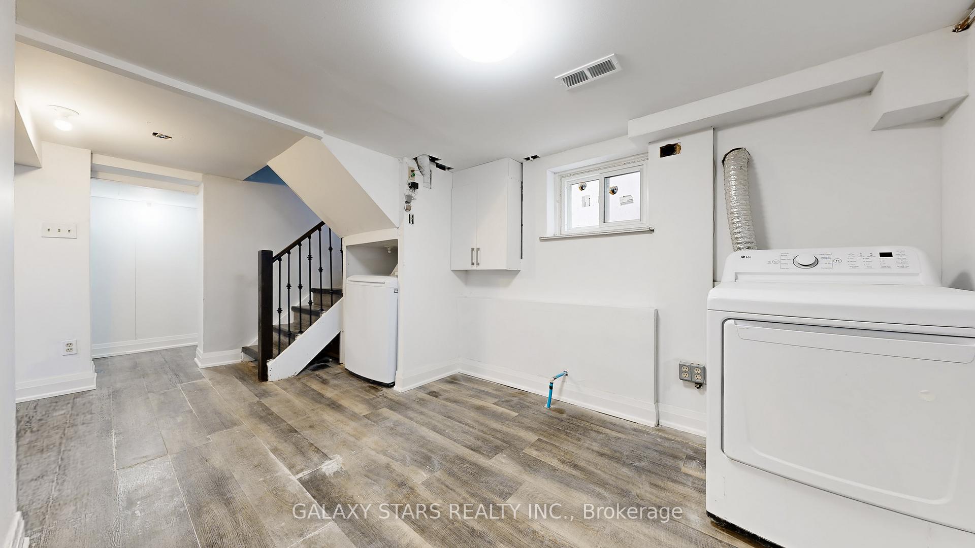 Photo 27 of 422 O'connor Drive, Toronto, East York — HOMEH