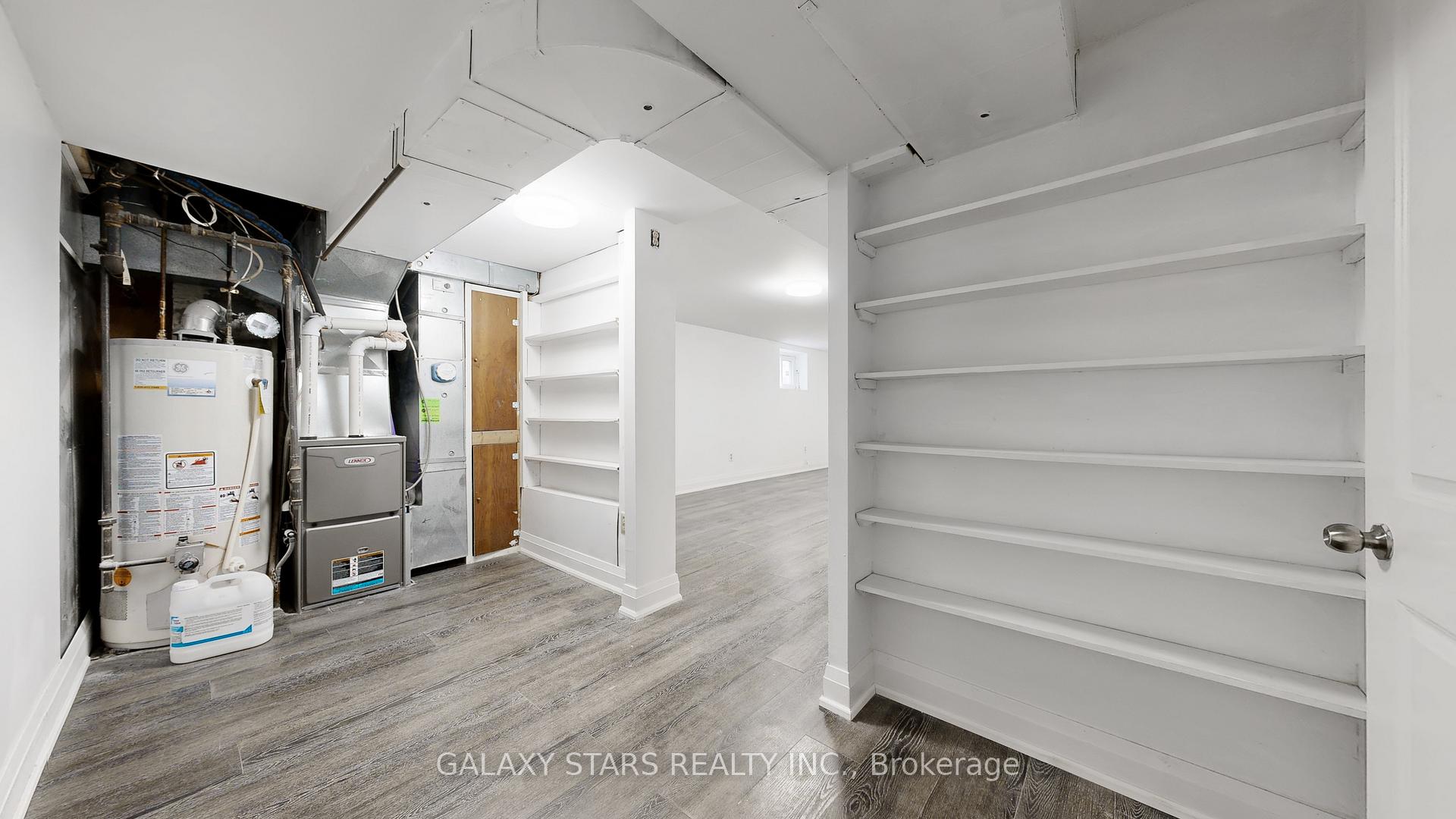 Photo 32 of 422 O'connor Drive, Toronto, East York — HOMEH