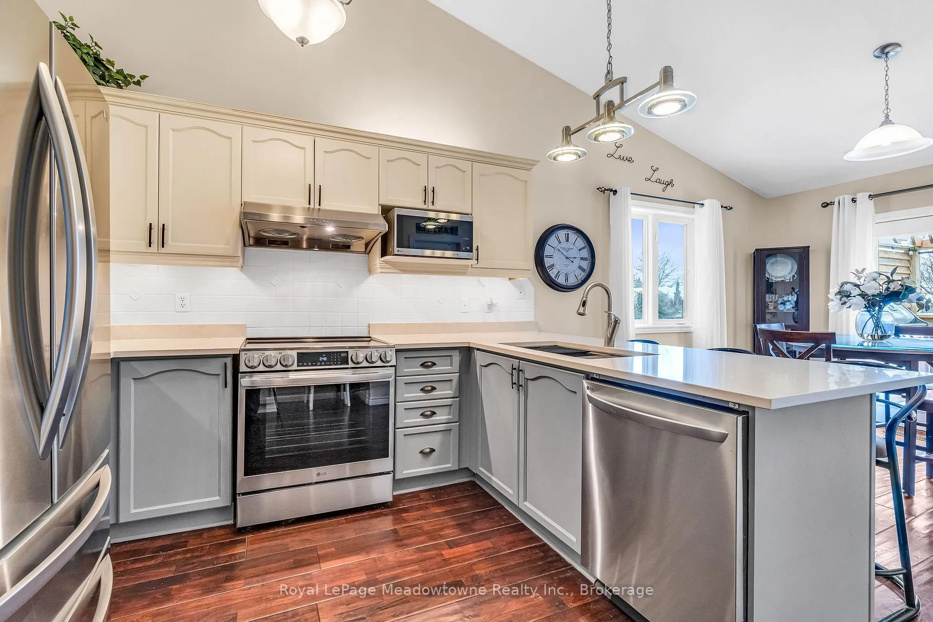 Photo 13 of 14 Atto Drive, Guelph, Victoria North — HOMEH