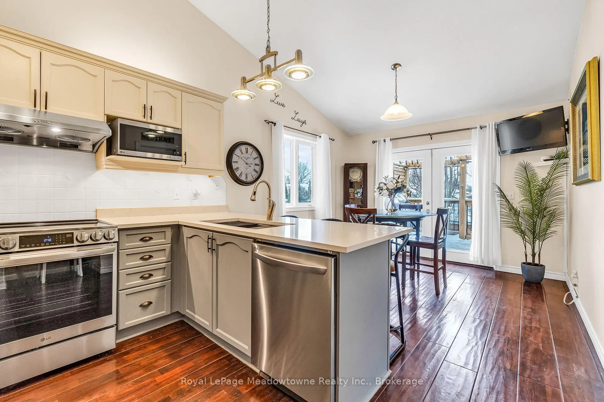 Photo 14 of 14 Atto Drive, Guelph, Victoria North — HOMEH
