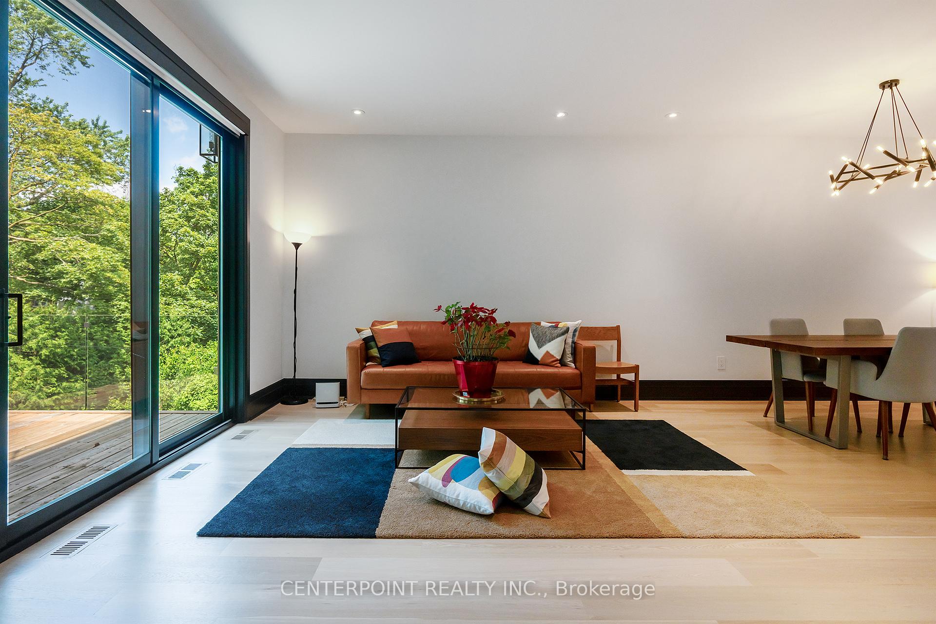 Photo 10 of 30 Gilgorm Road, Toronto, Forest Hill North — HOMEH