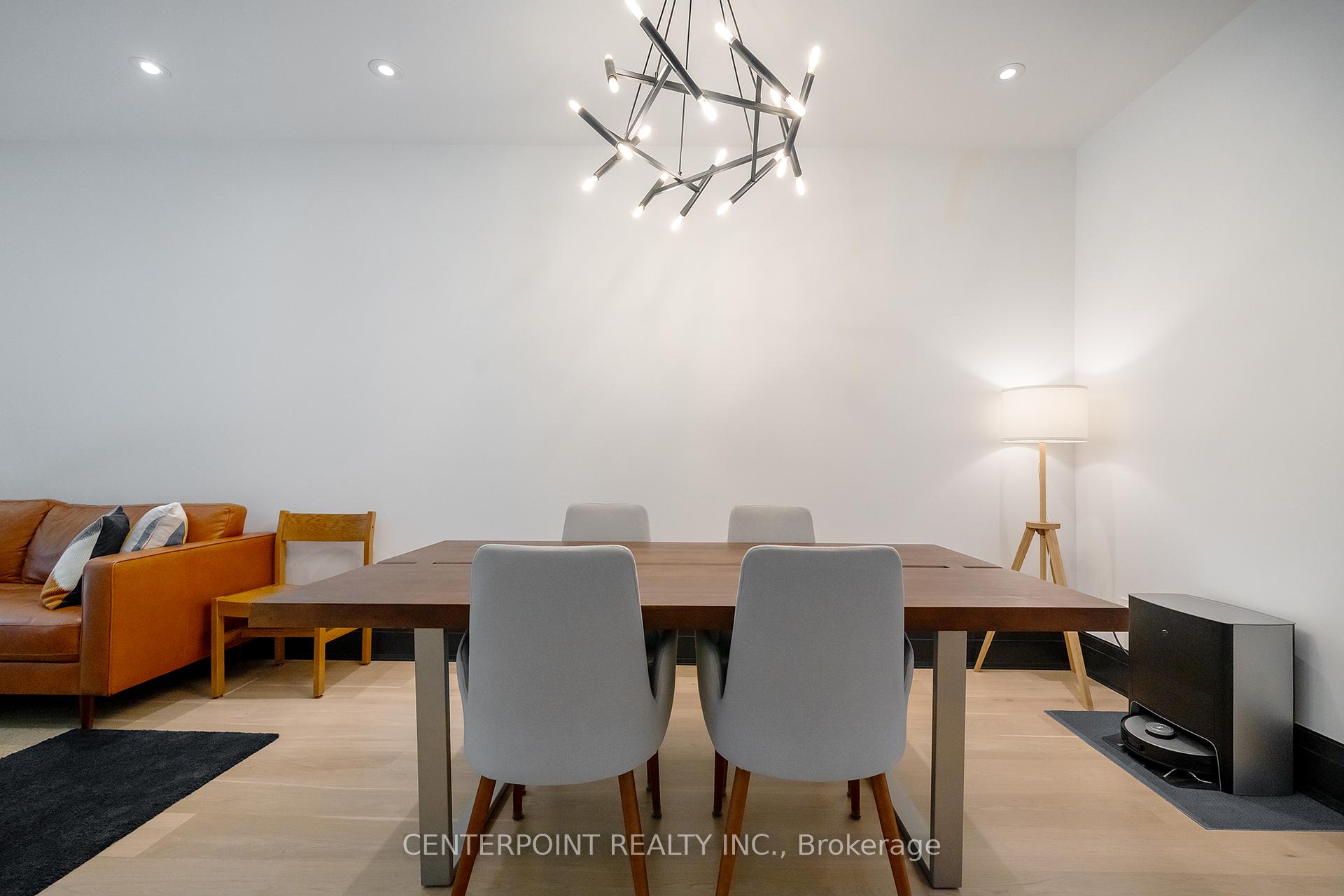 Photo 17 of 30 Gilgorm Road, Toronto, Forest Hill North — HOMEH