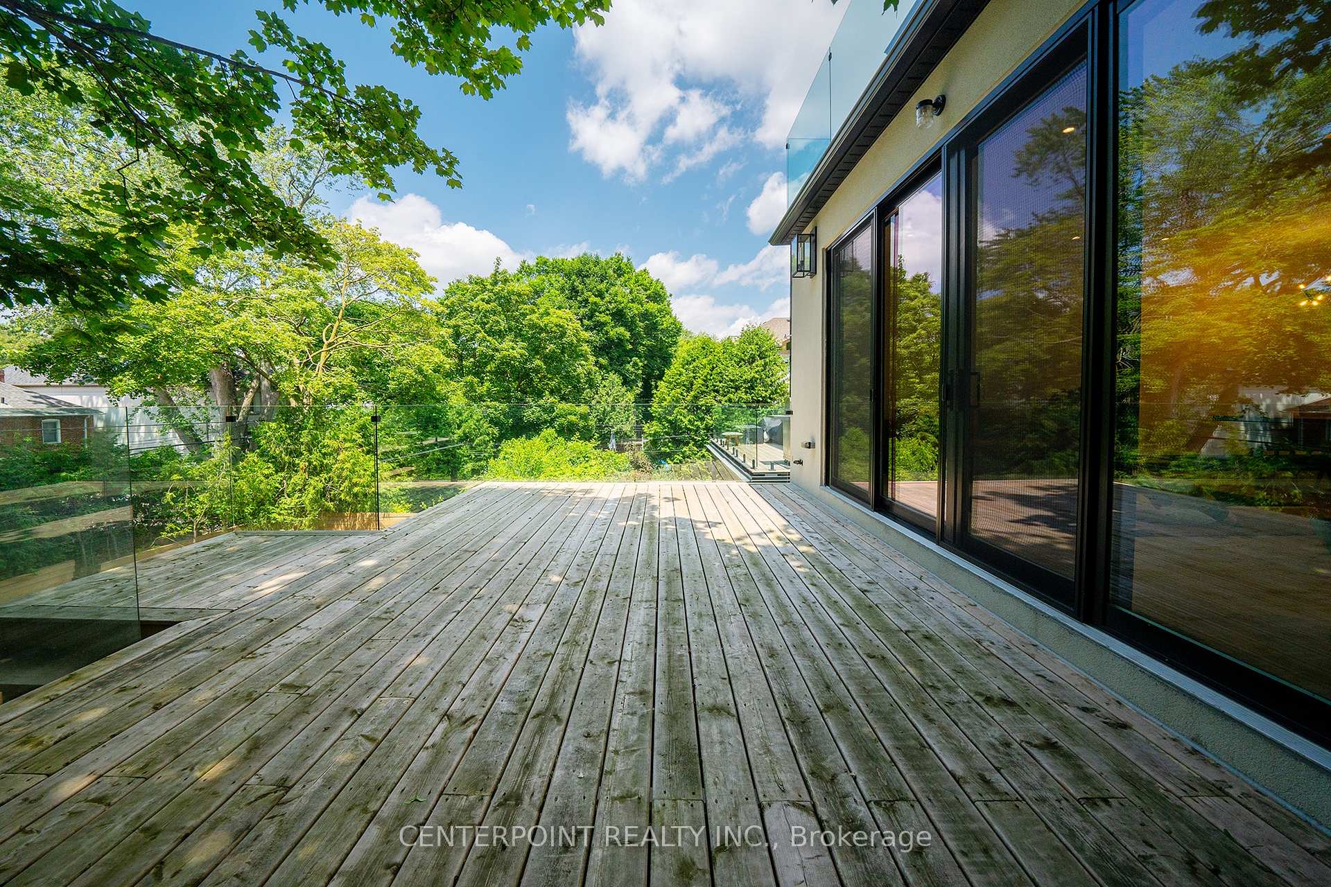 Photo 19 of 30 Gilgorm Road, Toronto, Forest Hill North — HOMEH