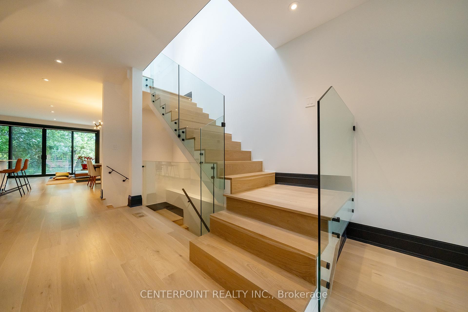 Photo 22 of 30 Gilgorm Road, Toronto, Forest Hill North — HOMEH