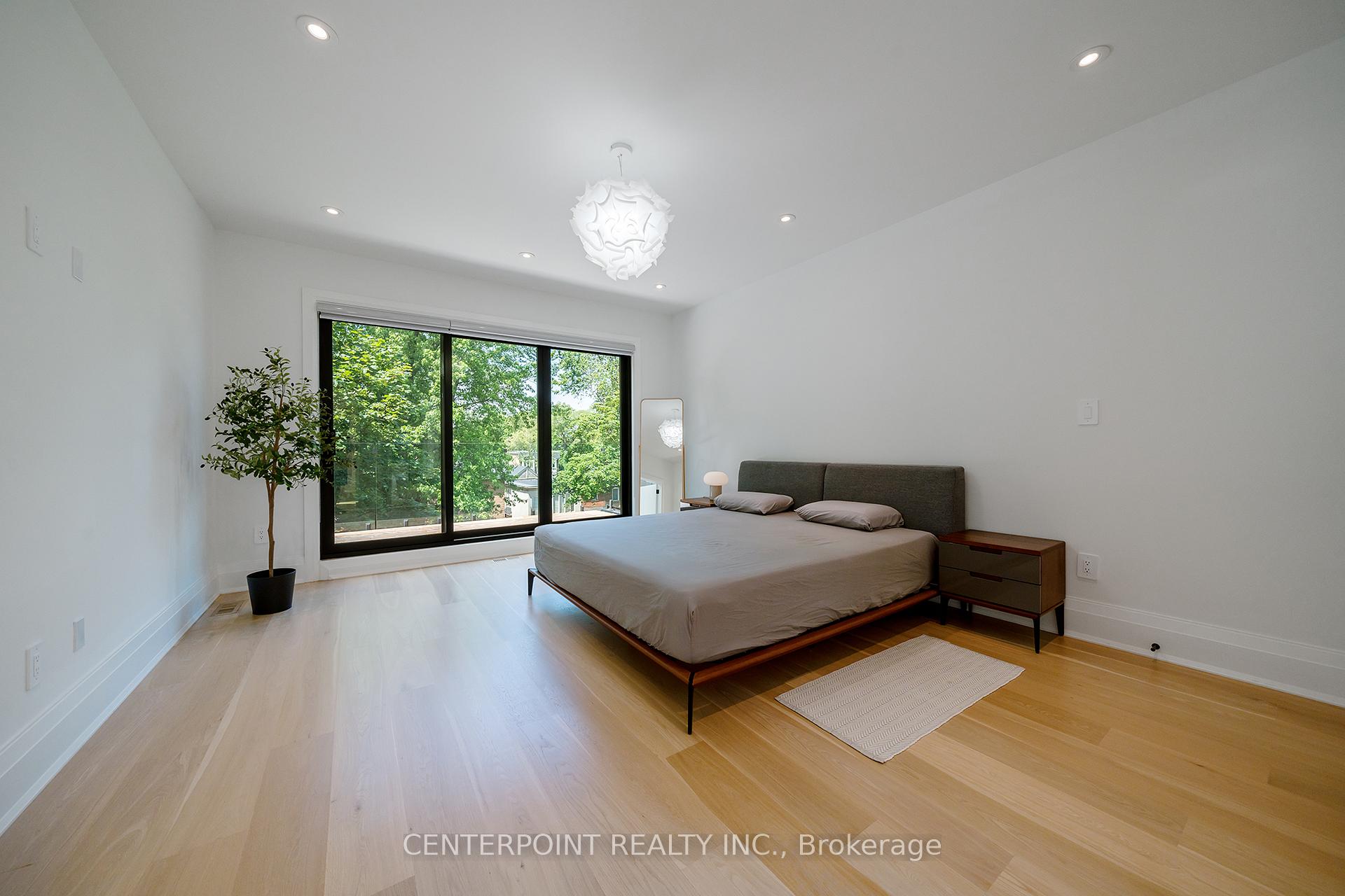 Photo 24 of 30 Gilgorm Road, Toronto, Forest Hill North — HOMEH