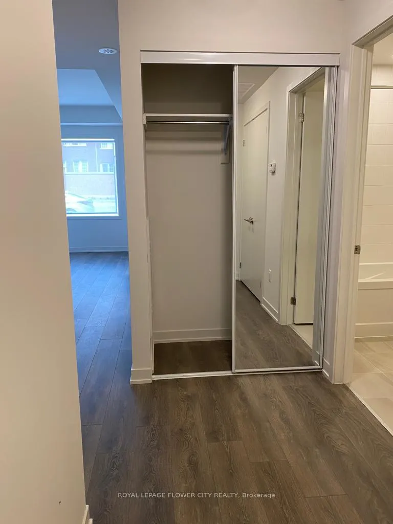 Photo 14 of Unit 113, 58 Sky Harbour Drive, Brampton, Bram West — HOMEH