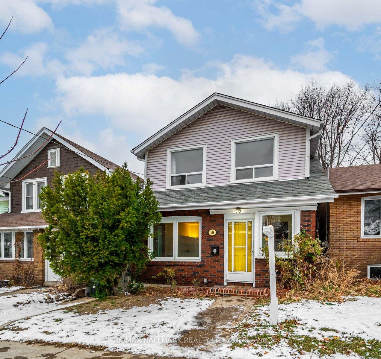 Photo 2 of 538 Strathmore Boulevard, Toronto, Danforth — HOMEH