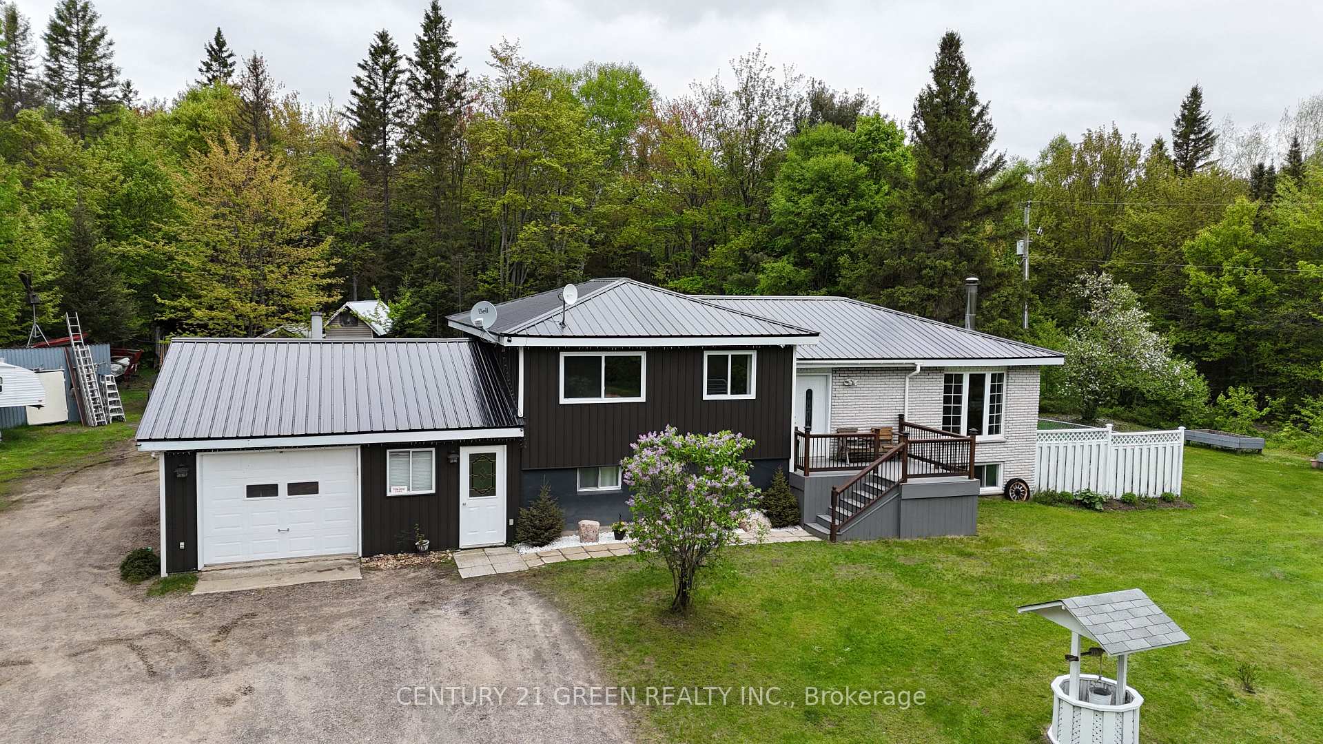 Photo 3 of 414 Hill Valley Road, Strong — HOMEH