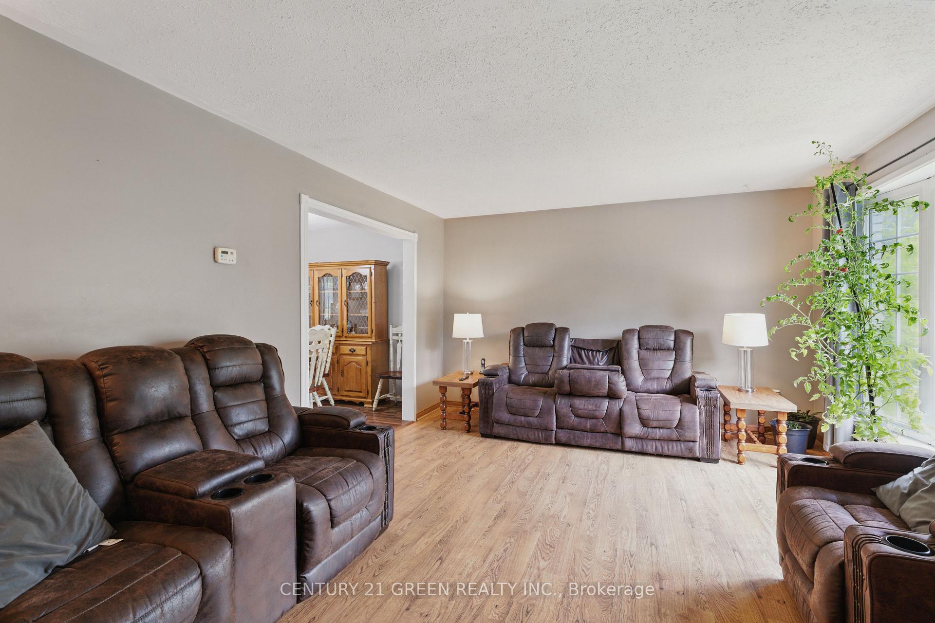 Photo 10 of 414 Hill Valley Road, Strong — HOMEH