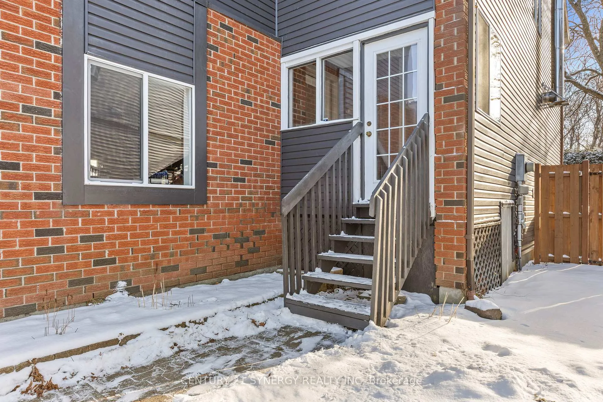 Photo 3 of 34 Rosegarden Crescent, Ottawa, Hunt Club Park/Greenboro — HOMEH