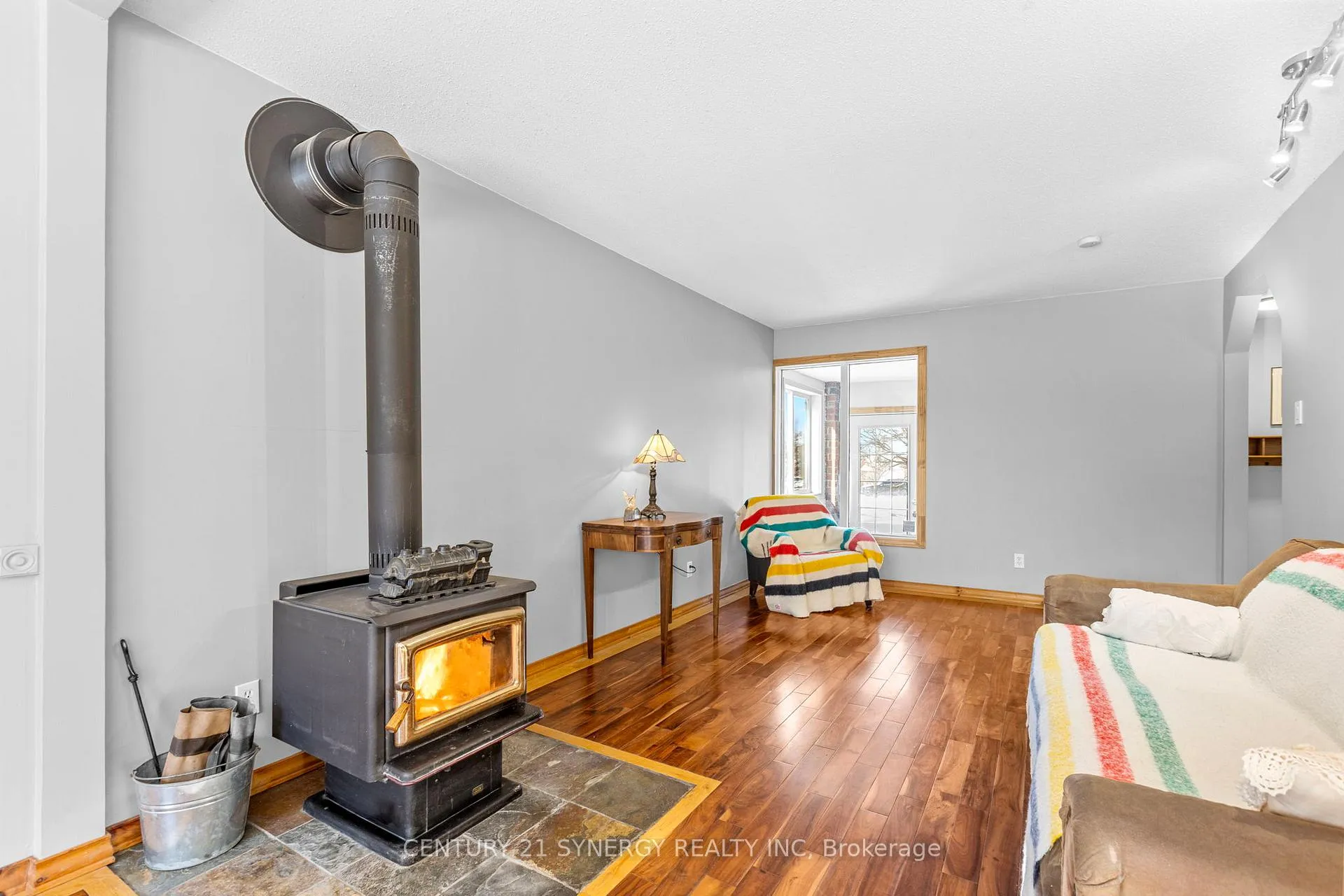 Photo 9 of 34 Rosegarden Crescent, Ottawa, Hunt Club Park/Greenboro — HOMEH