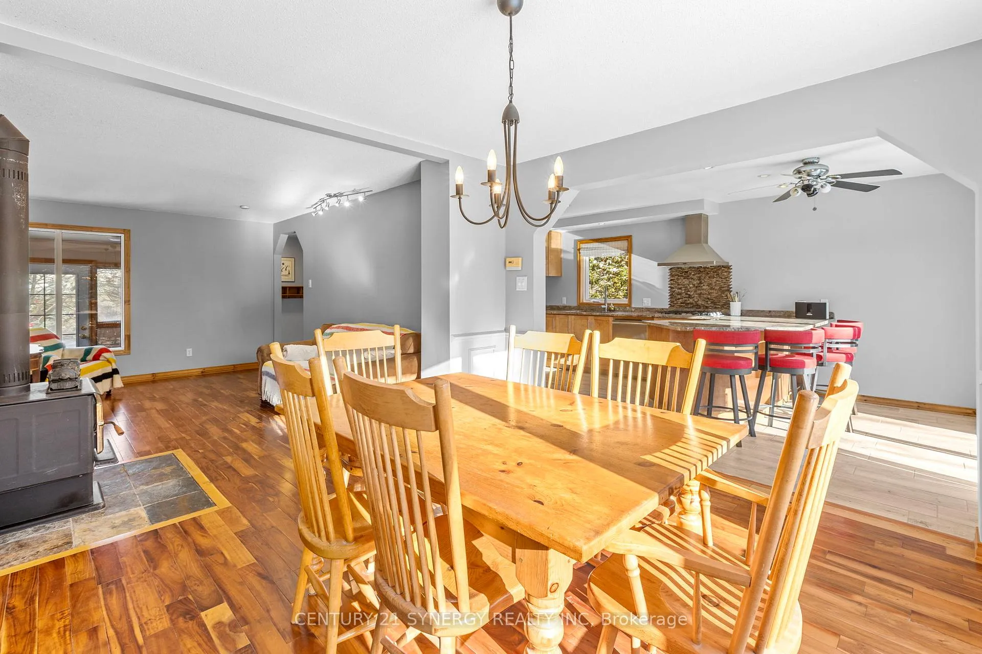 Photo 11 of 34 Rosegarden Crescent, Ottawa, Hunt Club Park/Greenboro — HOMEH