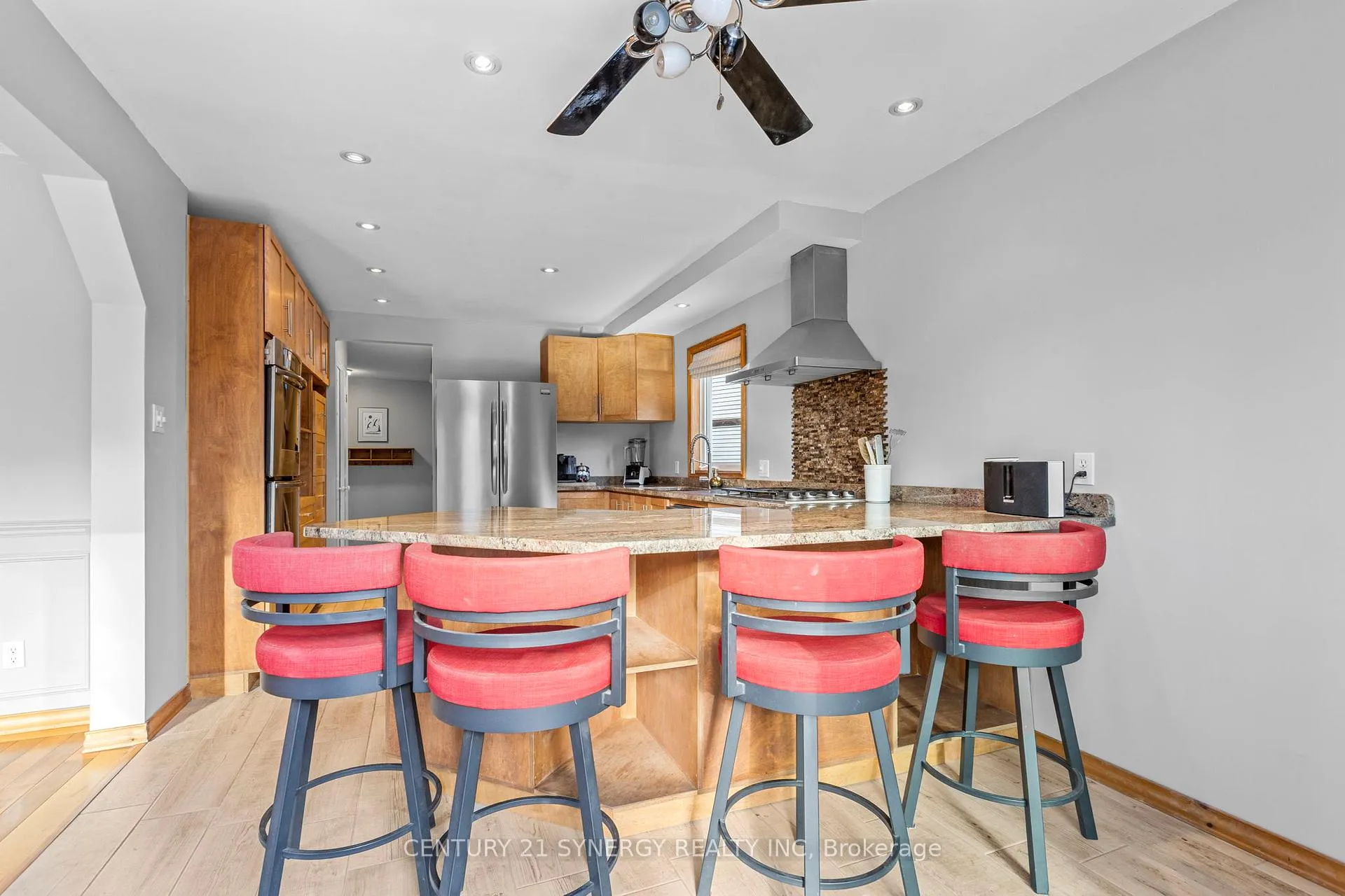 Photo 12 of 34 Rosegarden Crescent, Ottawa, Hunt Club Park/Greenboro — HOMEH