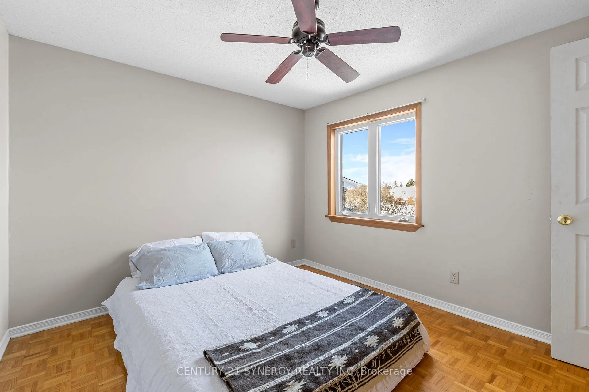 Photo 24 of 34 Rosegarden Crescent, Ottawa, Hunt Club Park/Greenboro — HOMEH