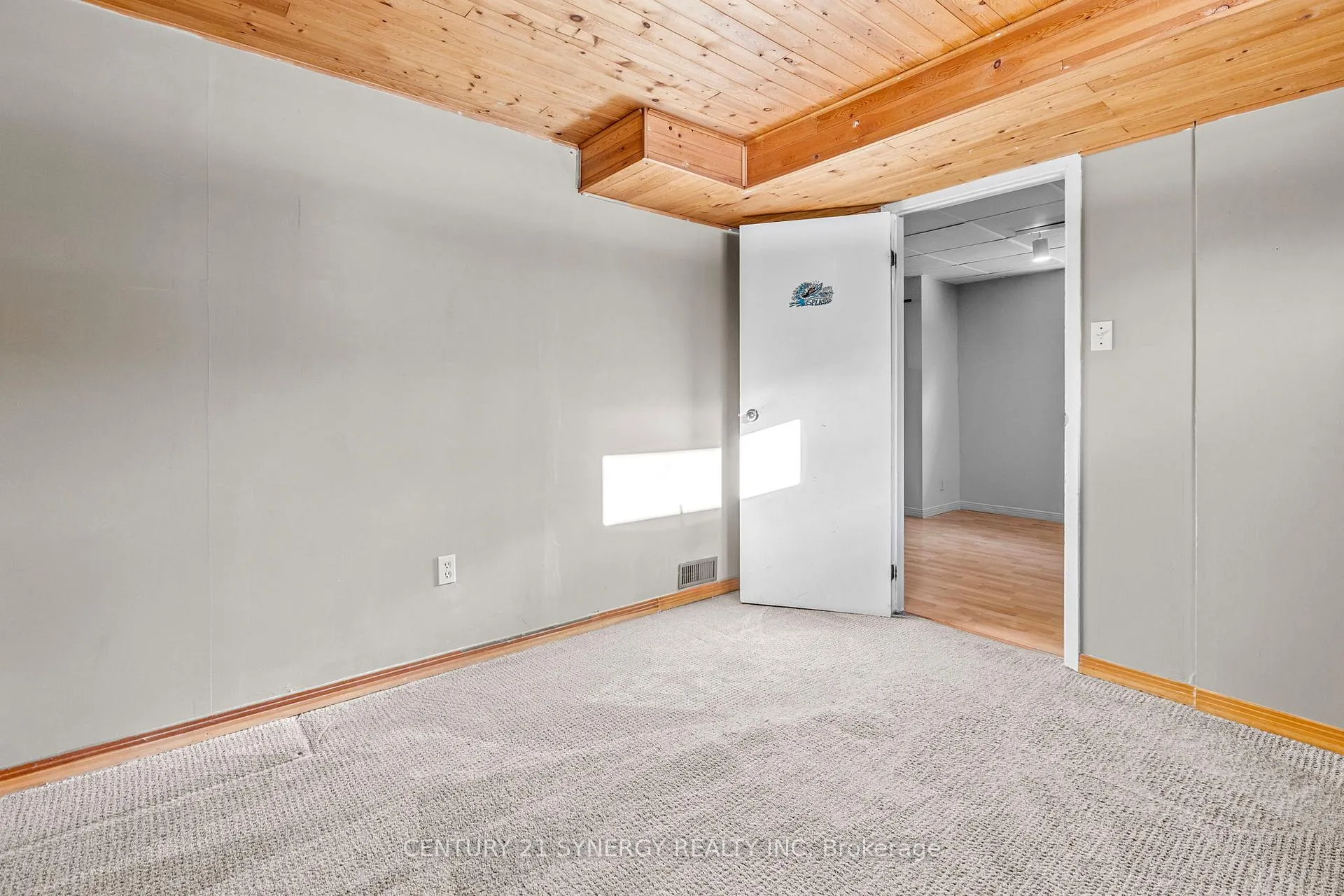 Photo 35 of 34 Rosegarden Crescent, Ottawa, Hunt Club Park/Greenboro — HOMEH