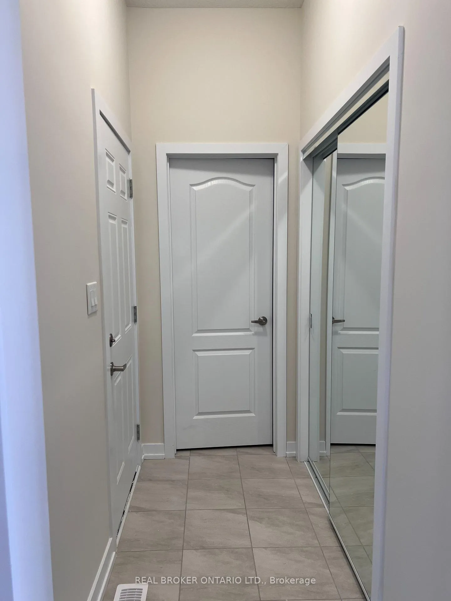 Photo 8 of 90 Sunflower Crescent, Thorold, Hurricane/Merrittville — HOMEH