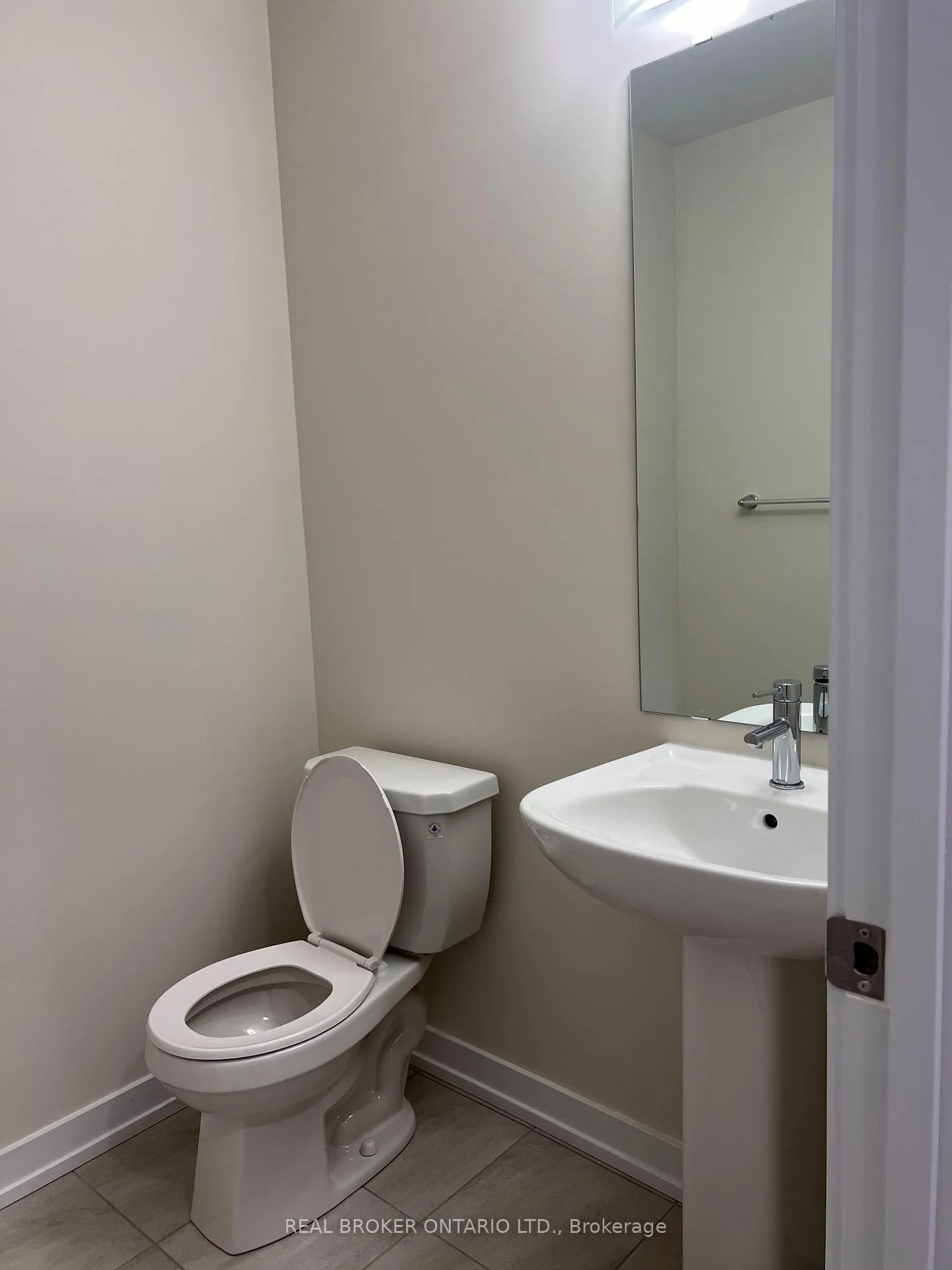 Photo 9 of 90 Sunflower Crescent, Thorold, Hurricane/Merrittville — HOMEH