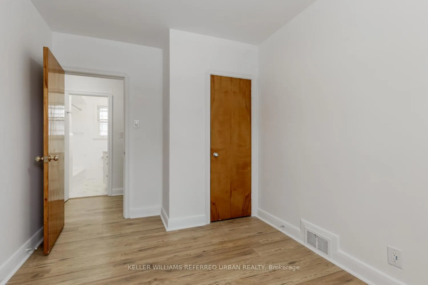 Photo 16 of 93 Glen Rush Boulevard, Toronto, Bedford Park-Nortown — HOMEH
